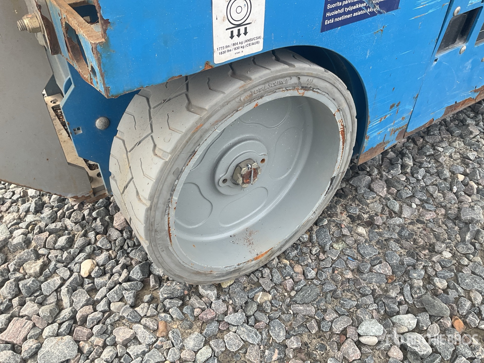 2016 Genie GS2632