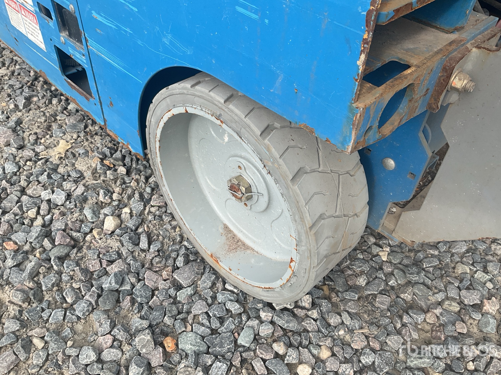 2016 Genie GS2632