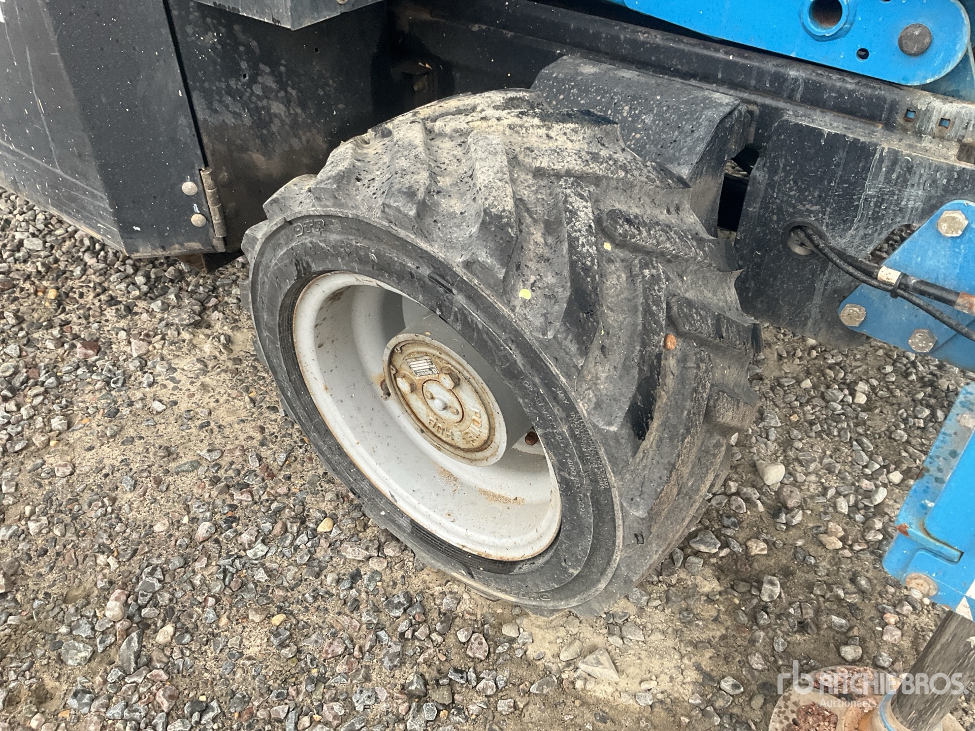 2016 Genie GS-3369RT