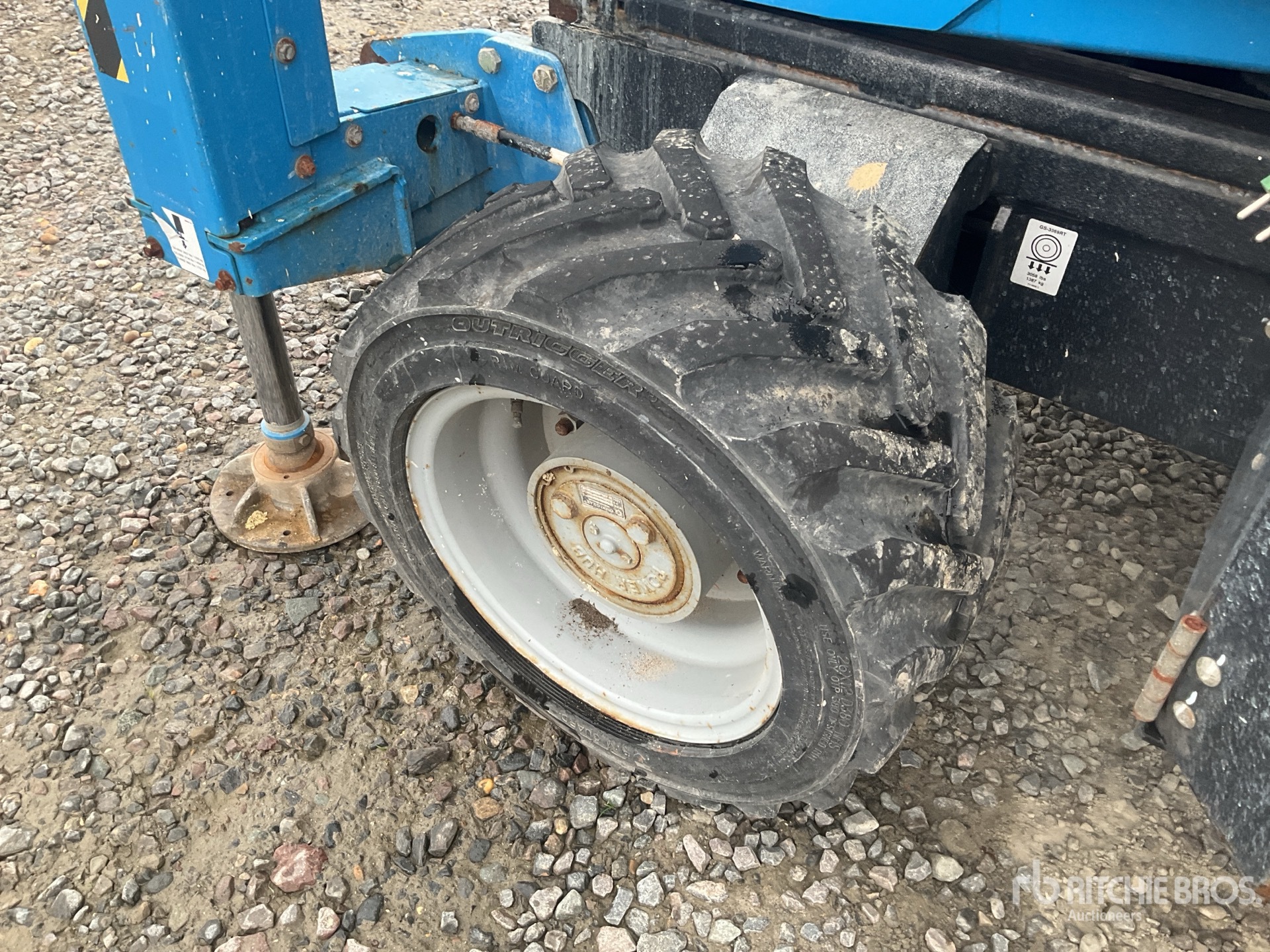 2016 Genie GS-3369RT