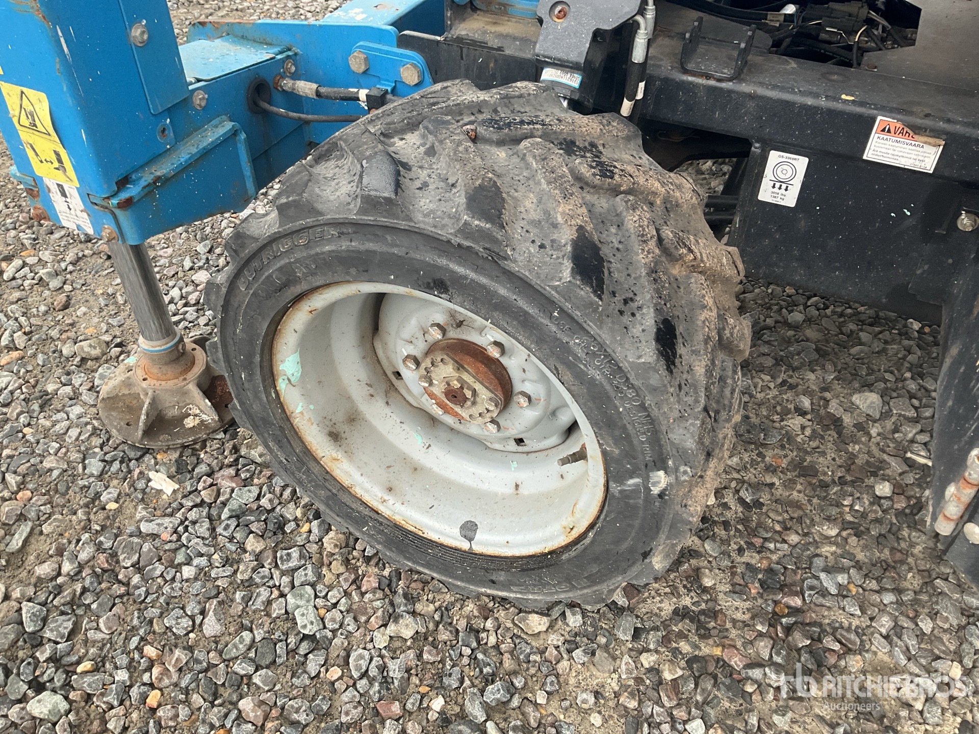 2016 Genie GS-3369RT