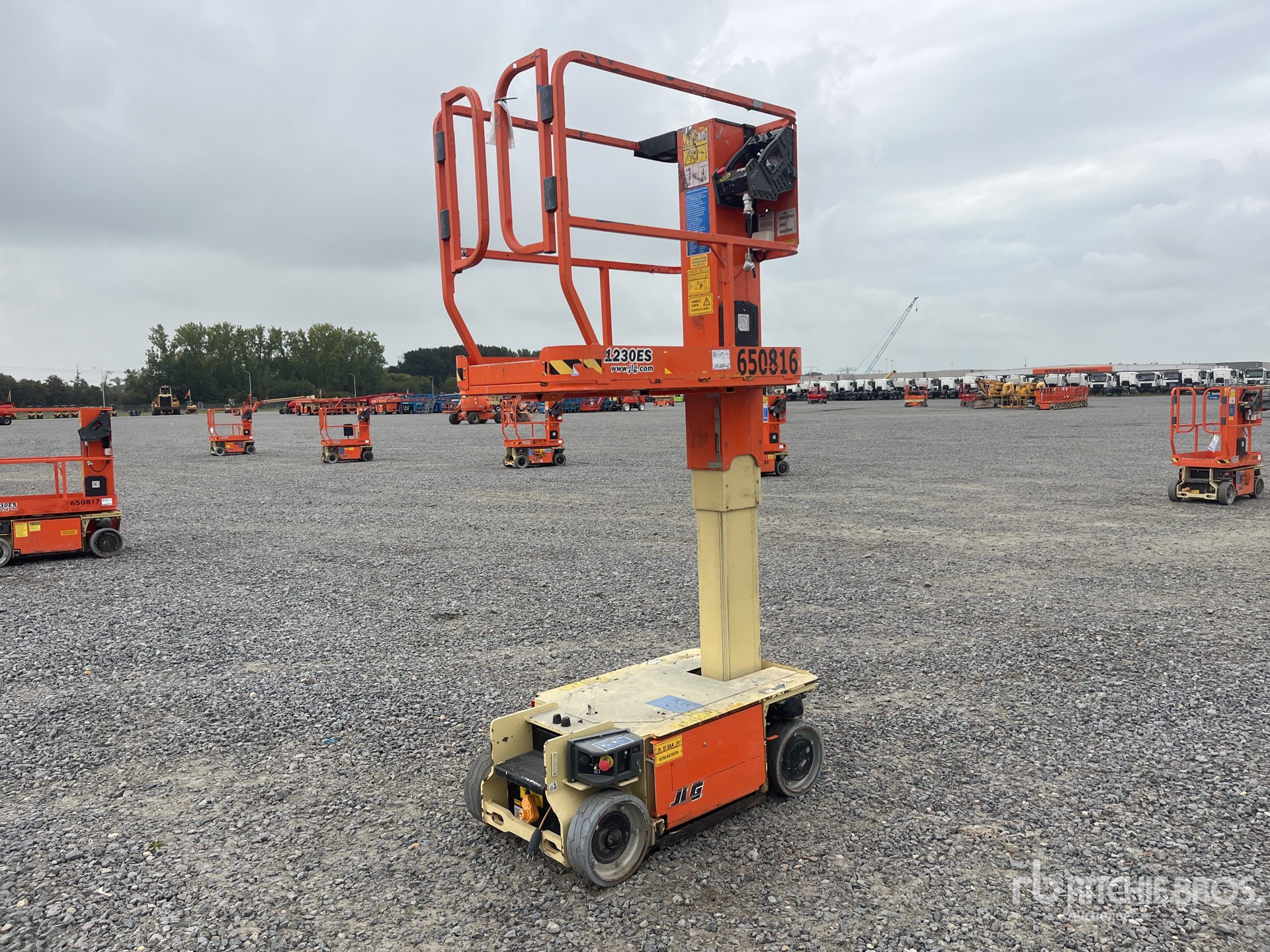 2016 JLG 1230ES