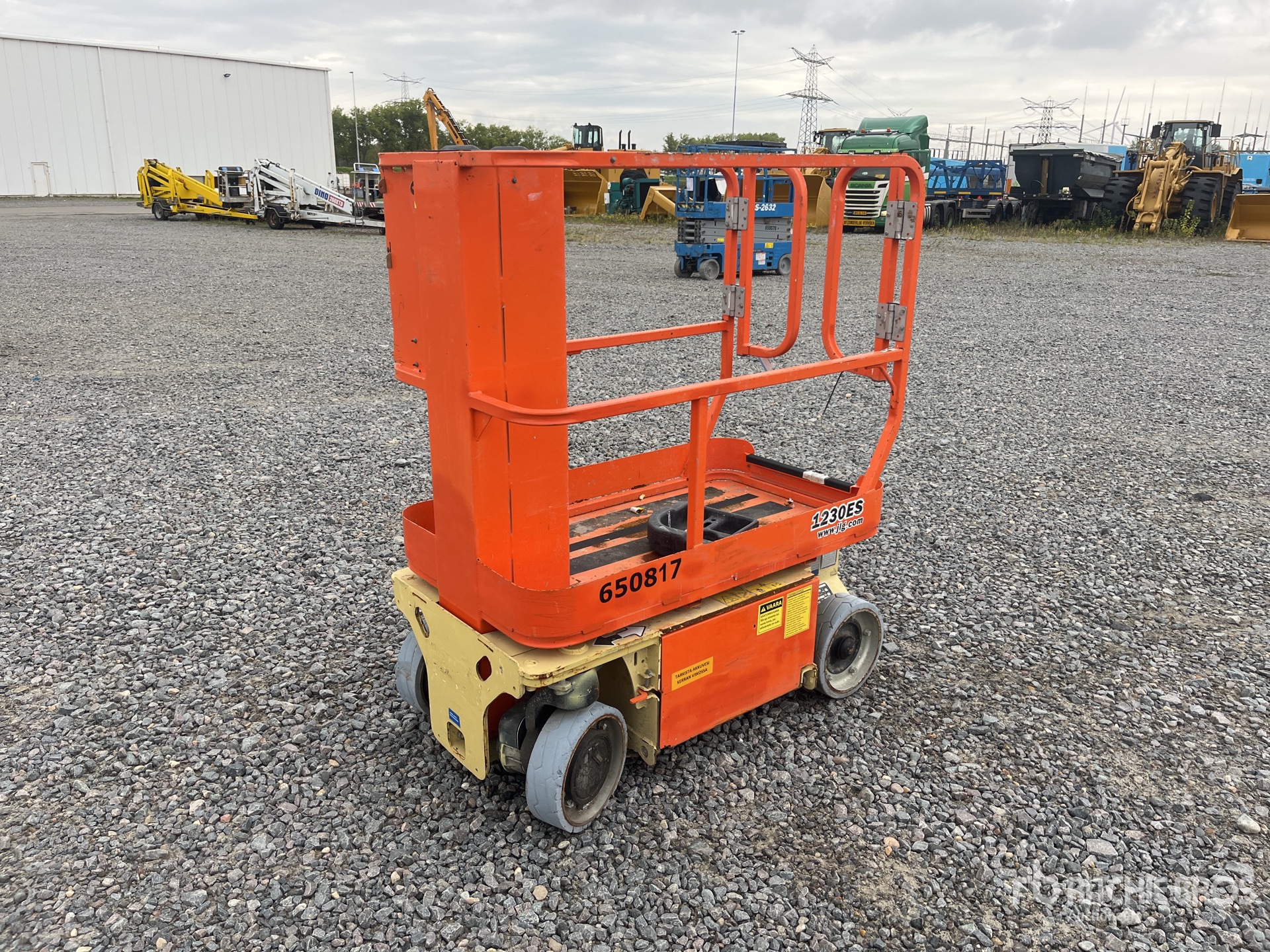 Photo of 2016 JLG 1230ES