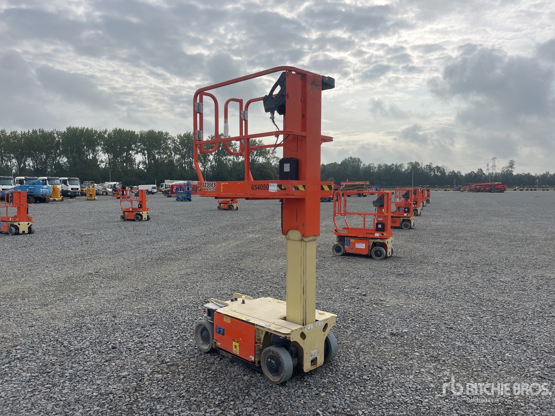 2016 JLG 1230ES