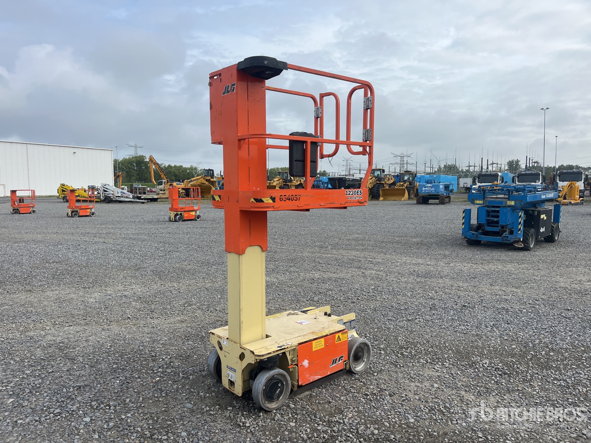 2016 JLG 1230ES