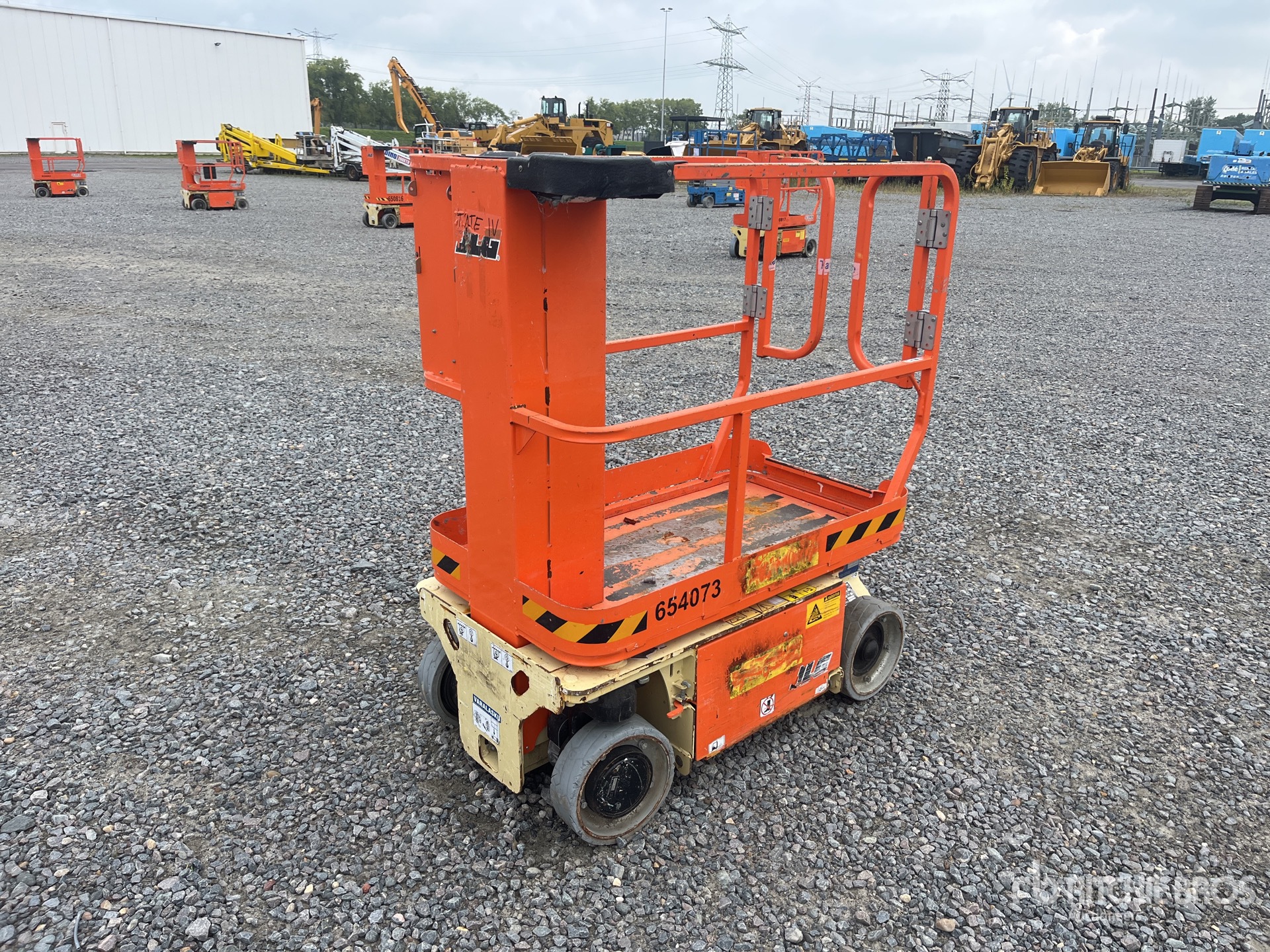 Photo of 2016 JLG 1230ES