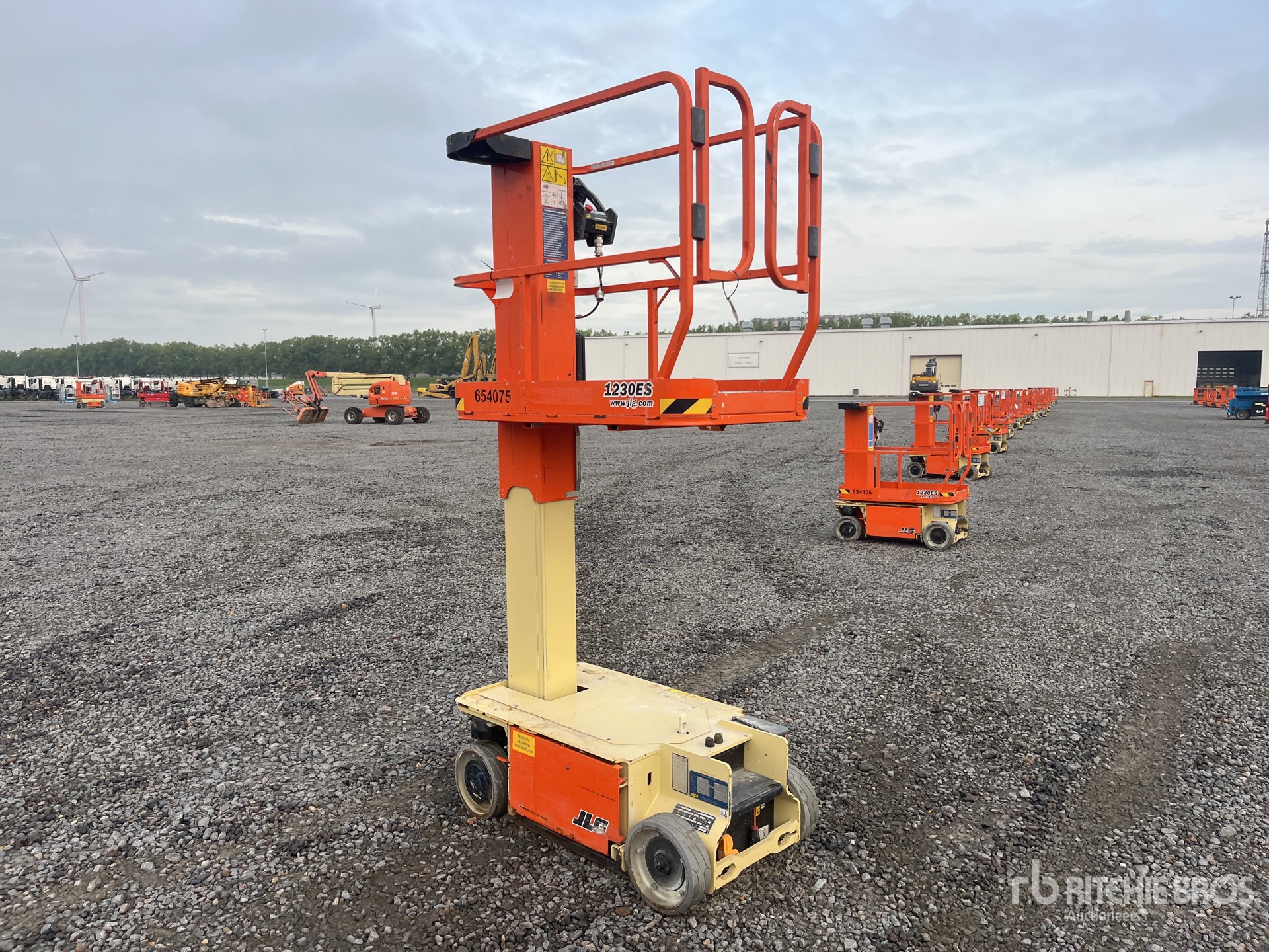 2016 JLG 1230ES