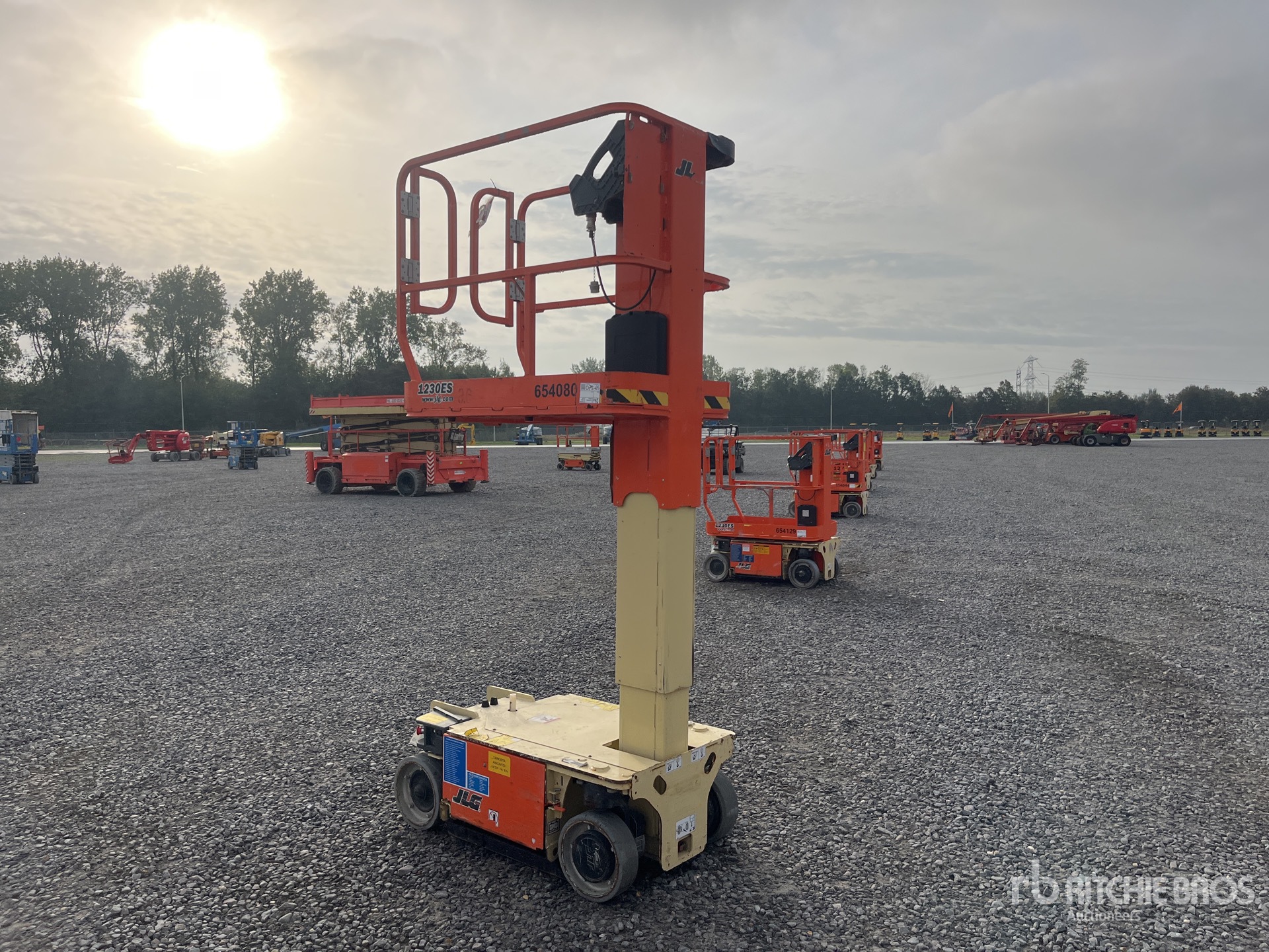 2016 JLG 1230ES