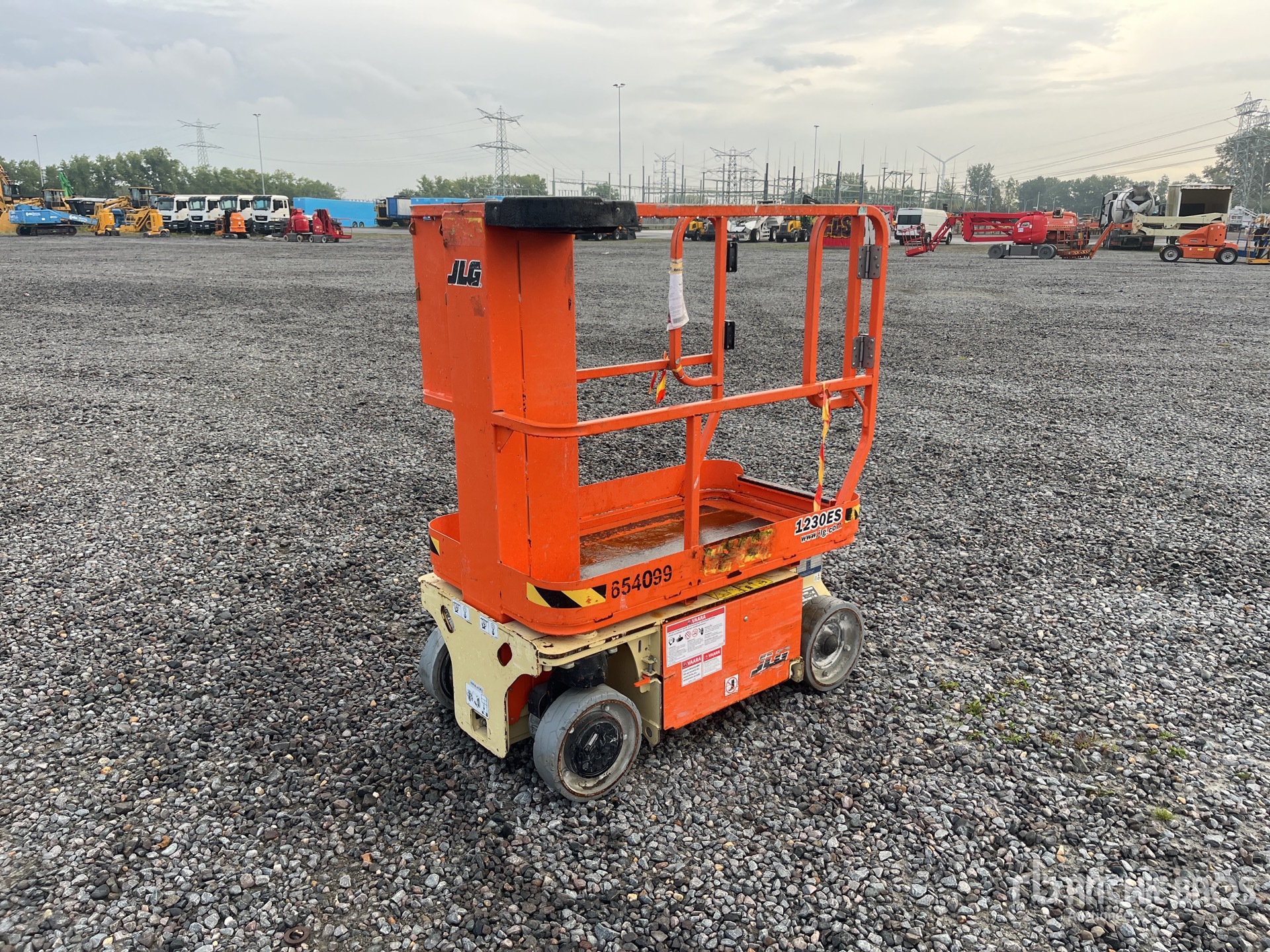 2016 JLG 1230ES