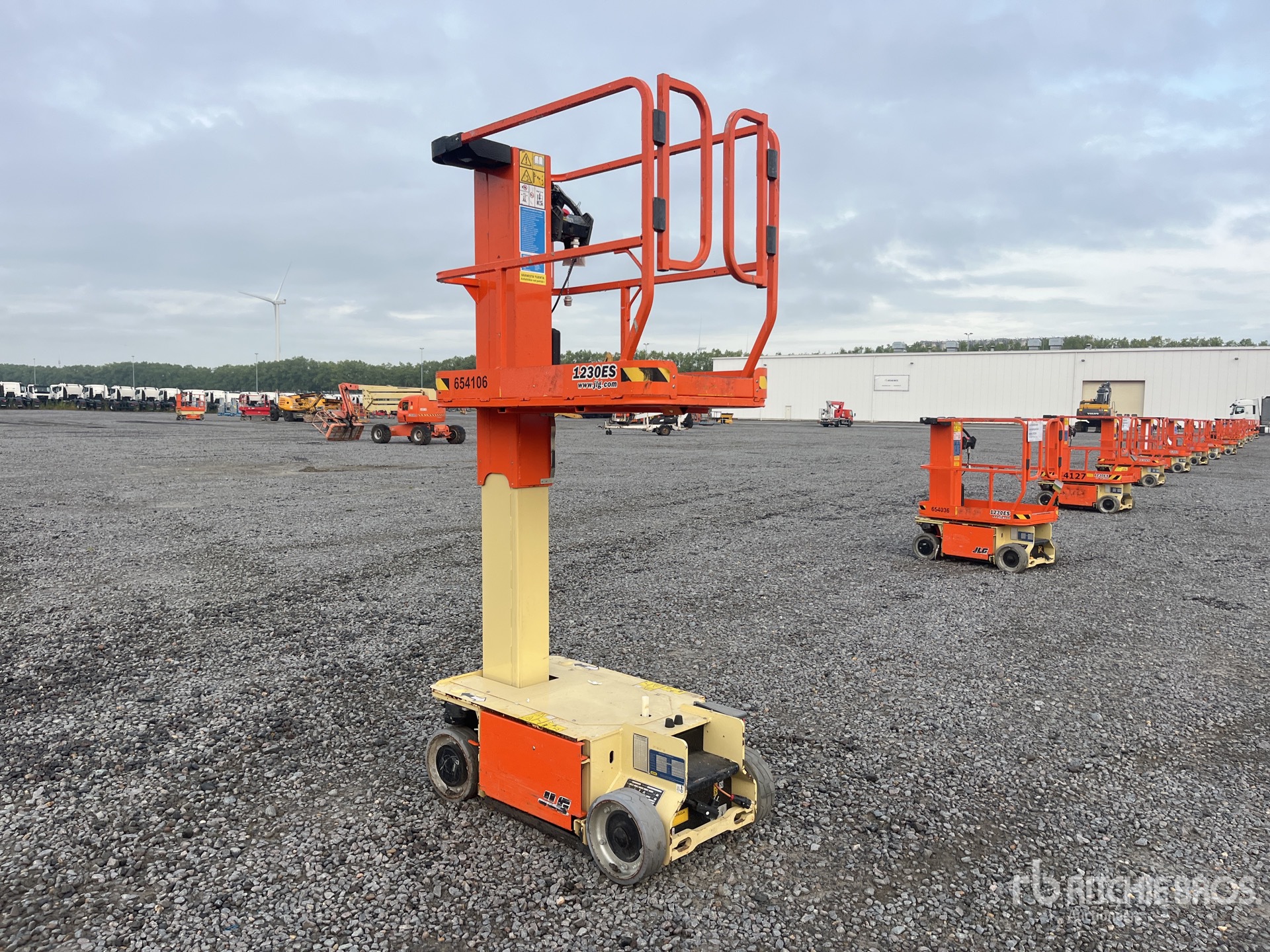 2016 JLG 1230ES