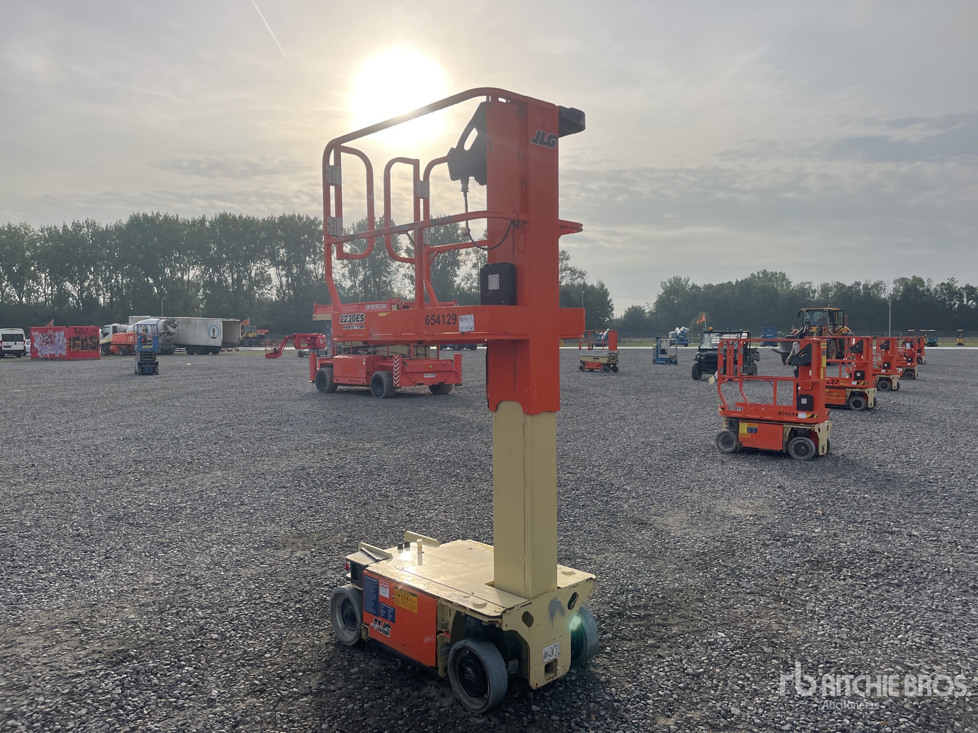 2016 JLG 1230ES