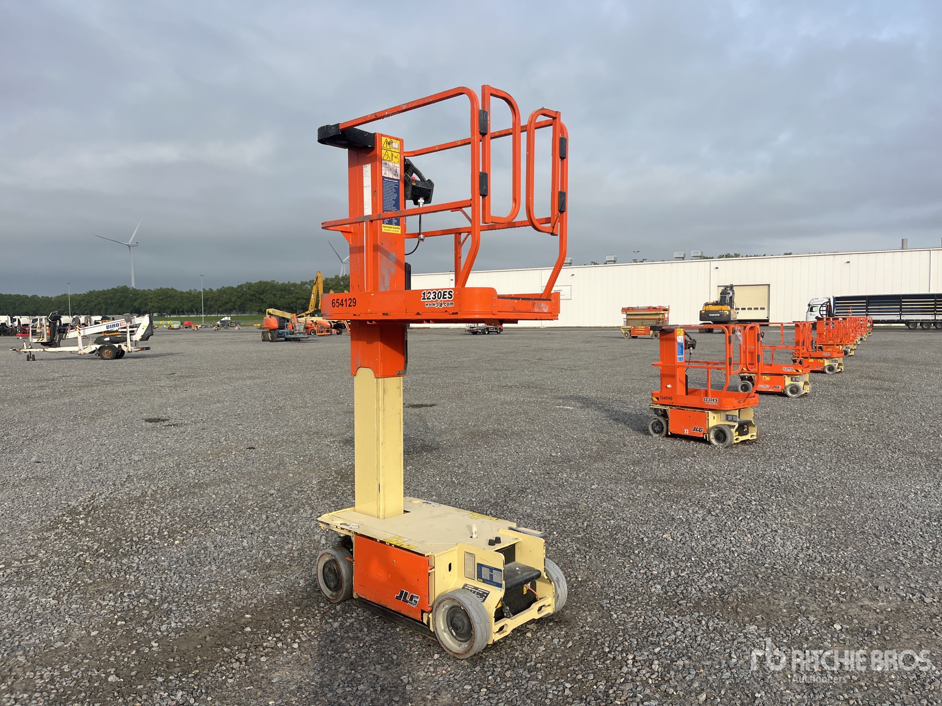2016 JLG 1230ES