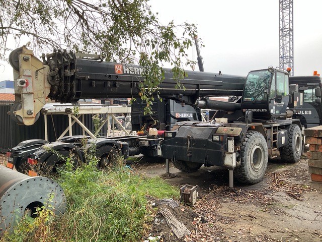 2011 Terex Bendini RC45 45 t 4x4 Rough Terrain Crane (Inoperable)