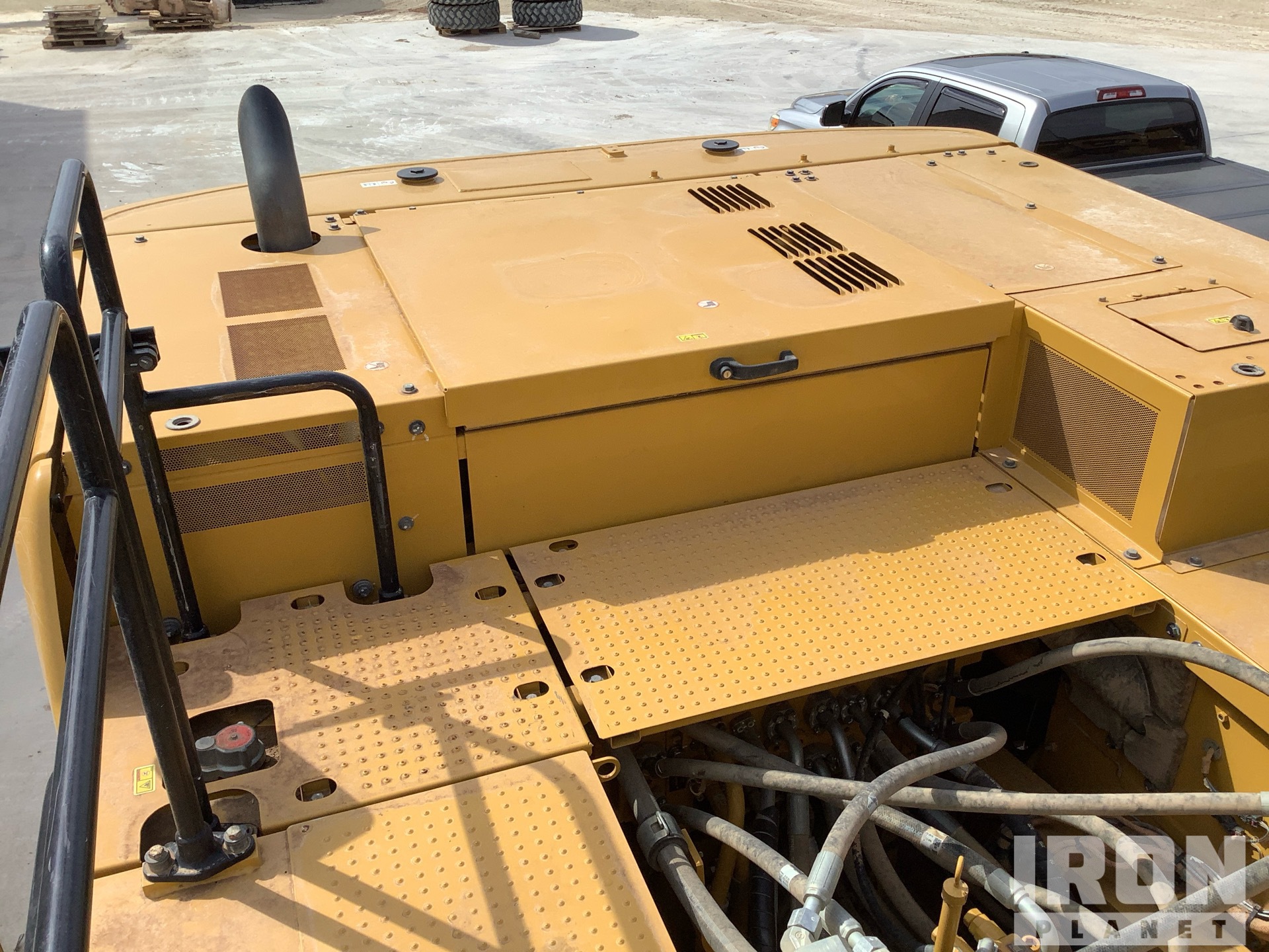 2023 Caterpillar 340