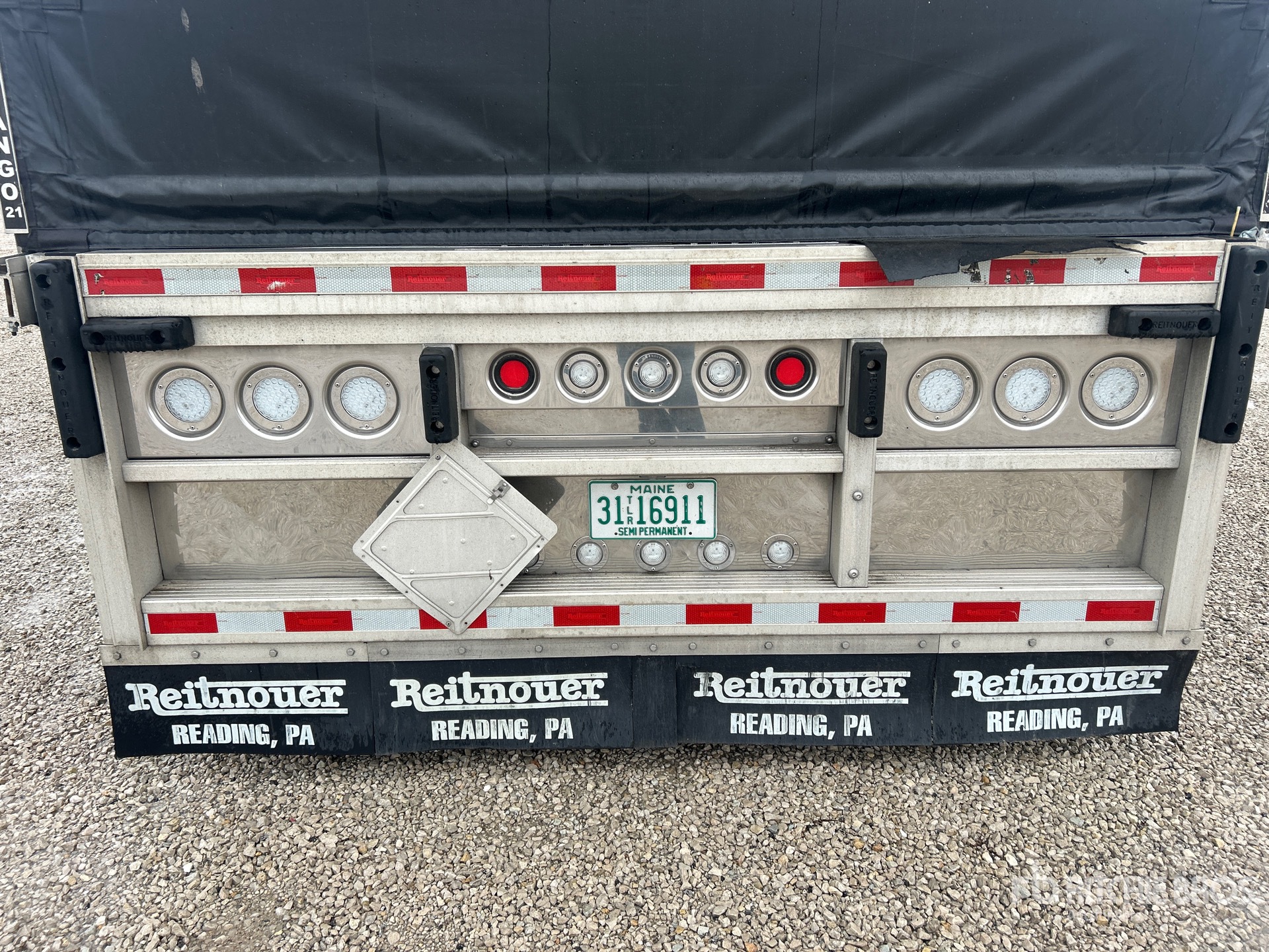 2023 Reitnouer 48 ft T/A Spread Axle