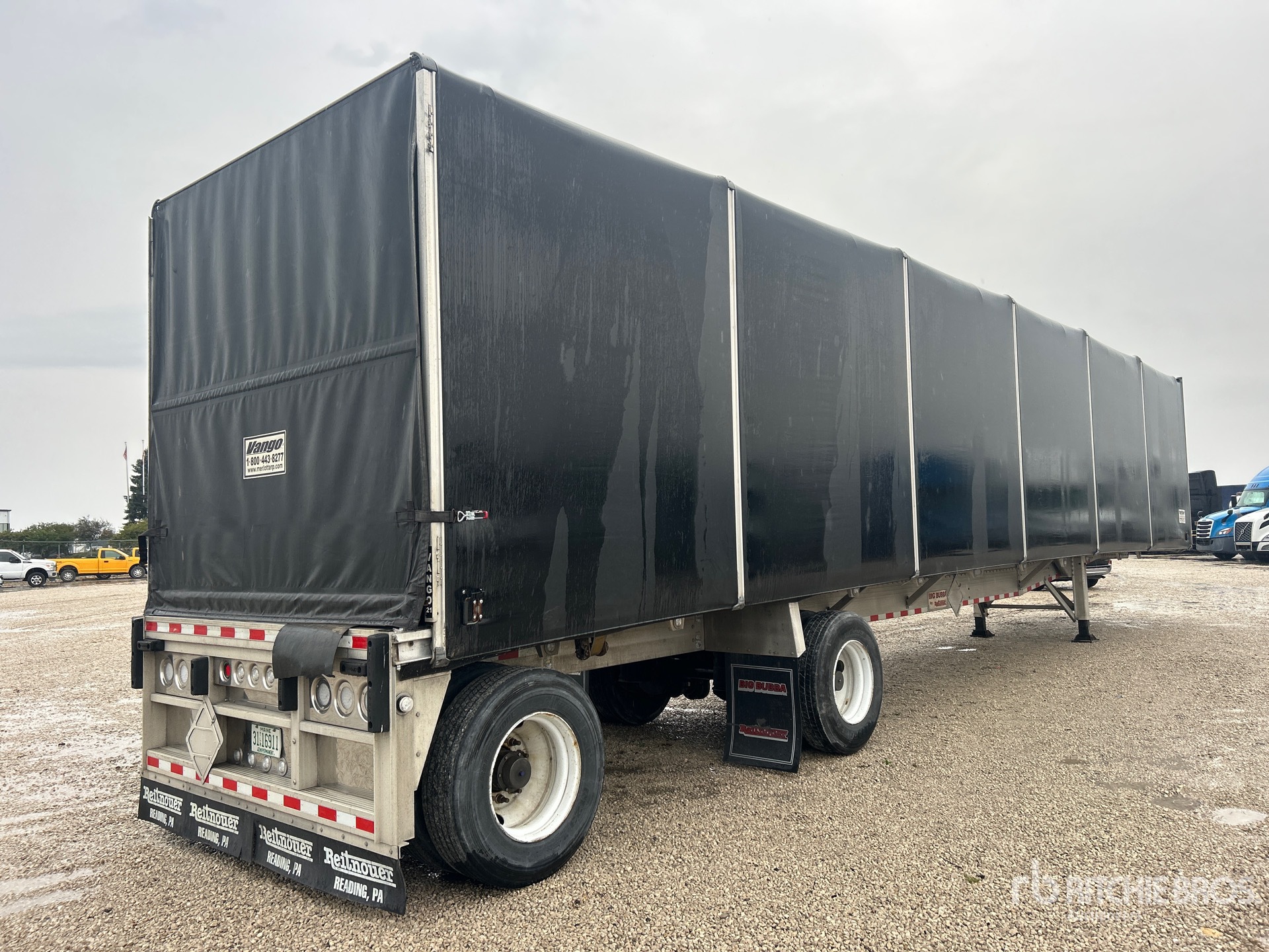 2023 Reitnouer 48 ft T/A Spread Axle