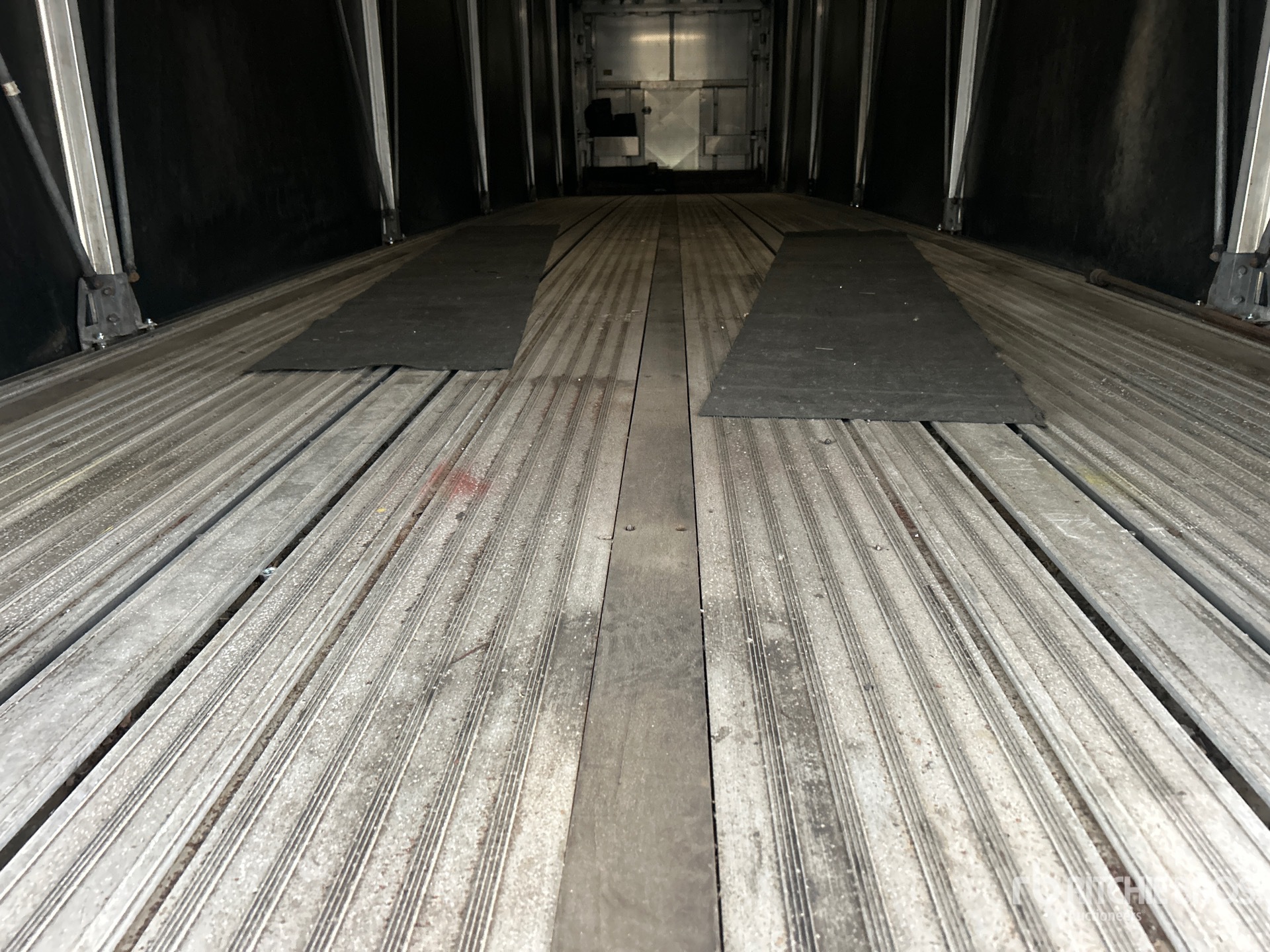 2023 Reitnouer 48 ft T/A Spread Axle