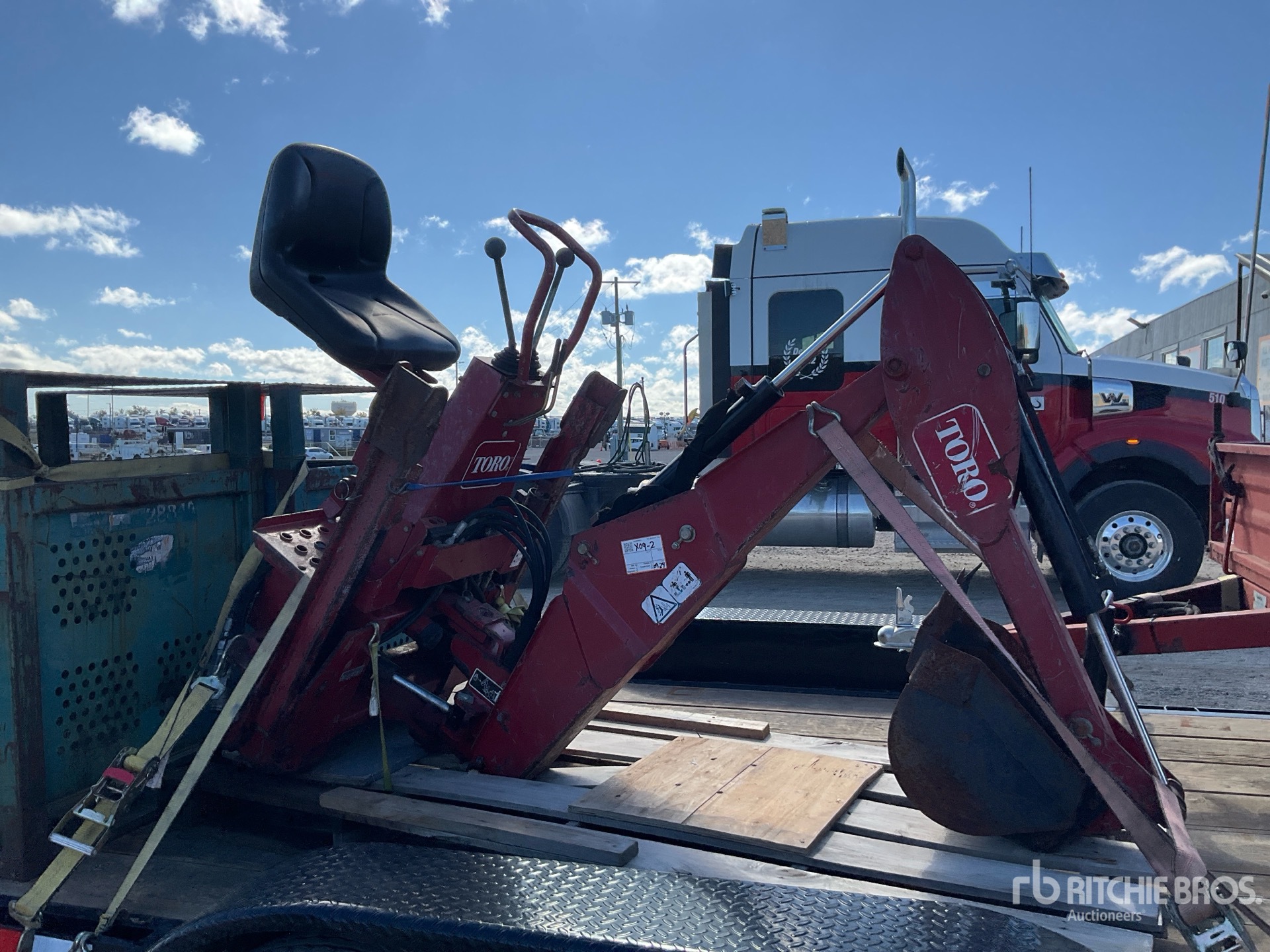 Toro Mini Skid Steer Excavator Attac ...
