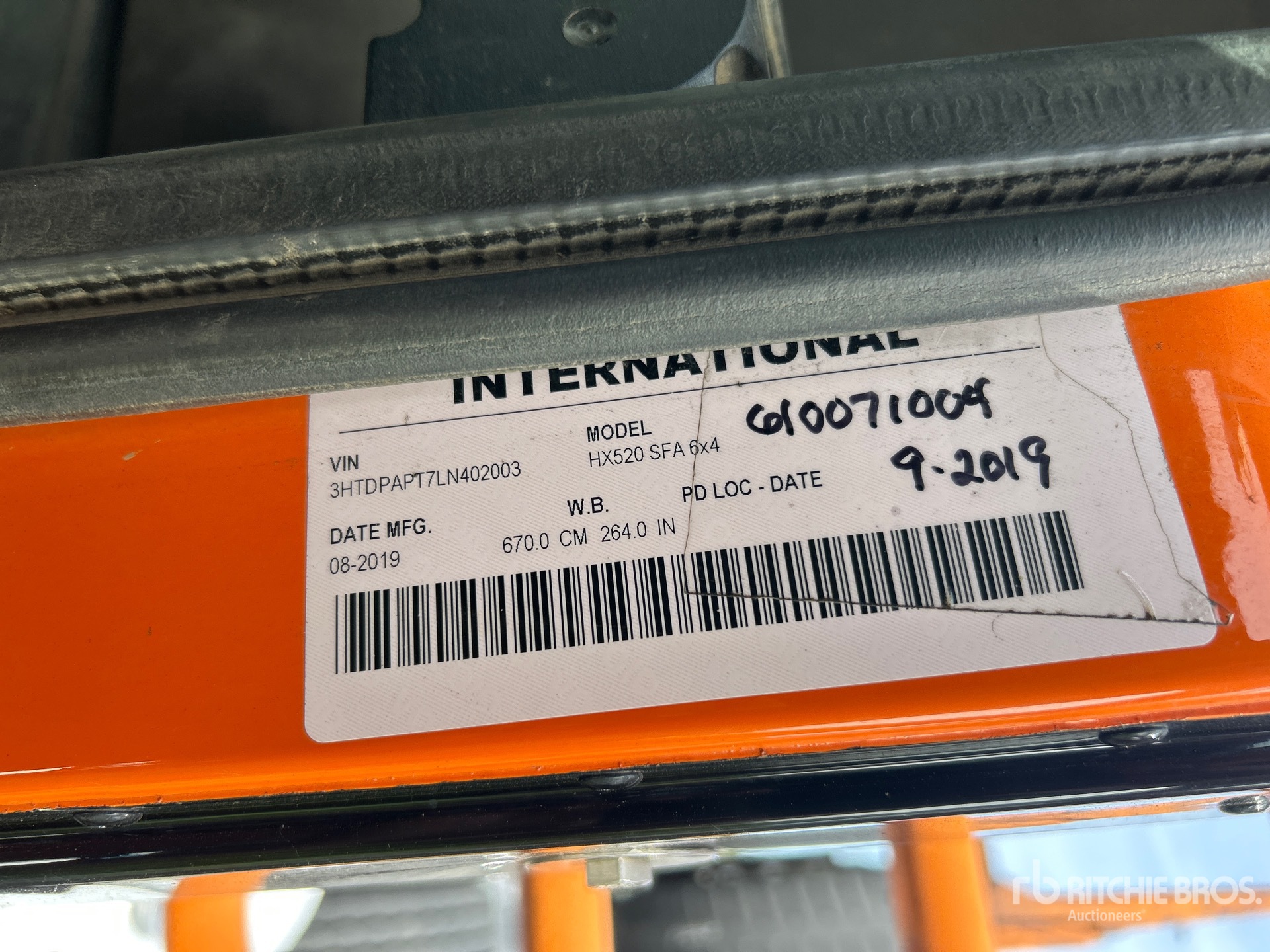 2020 International HX520