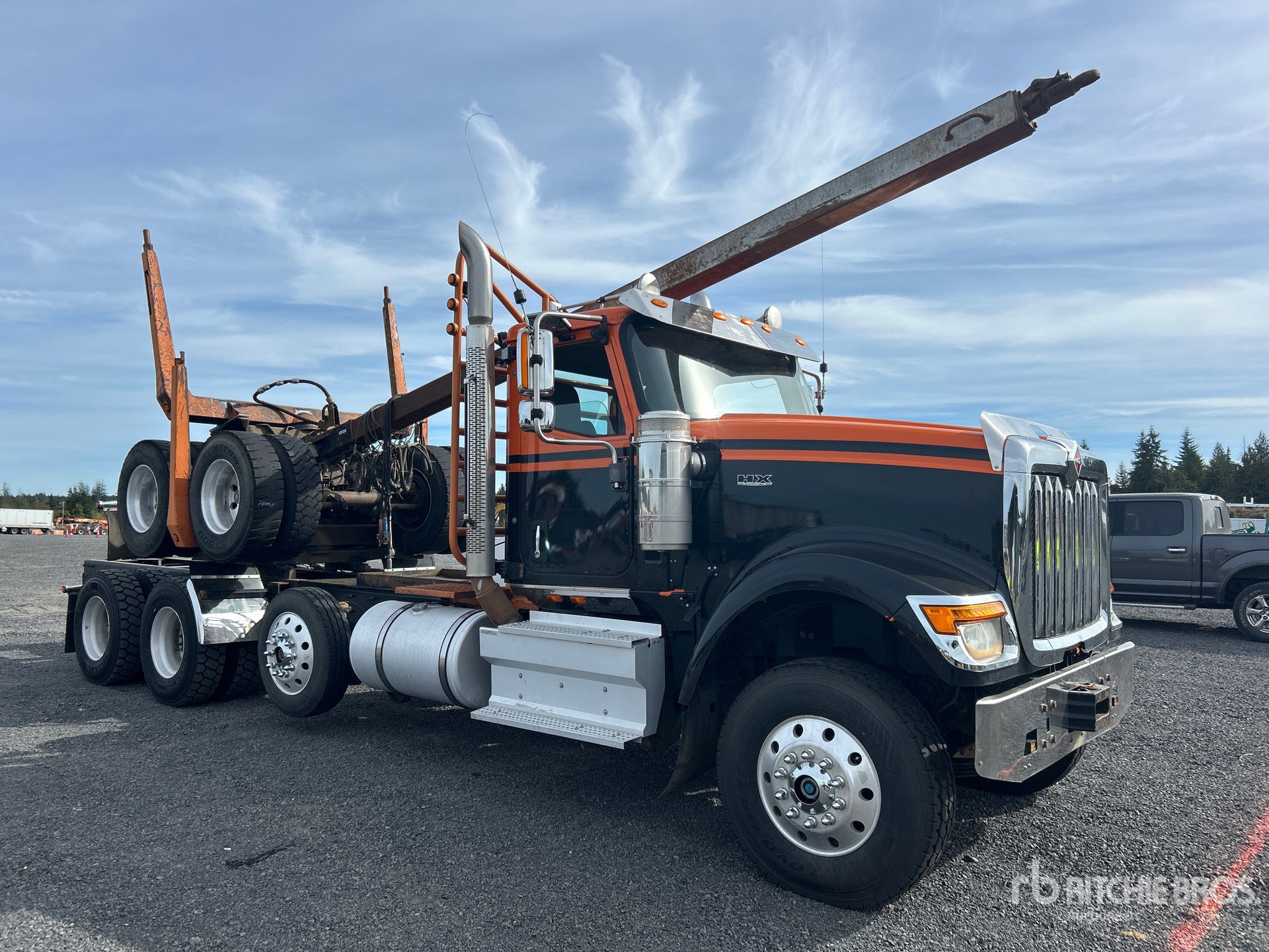 2020 International HX520