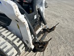 Hydraulics with Bucket Tilt Cylinders