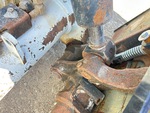 Chassis with Quick Coupler to Arms Pins