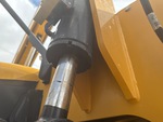 Hydraulics with Frame Leveling Cylinders