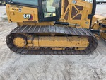 Undercarriage with Right Track Pads