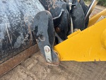 Chassis with Quick Coupler to Arms Pins