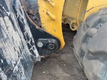 Chassis with Quick Coupler to Arms Pins