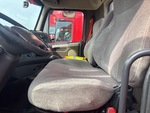 Cab with Seats/armrests