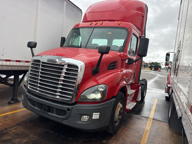 2018 Freightliner Cascadia 113 4x2 S/A Day Cab Truck Tractor