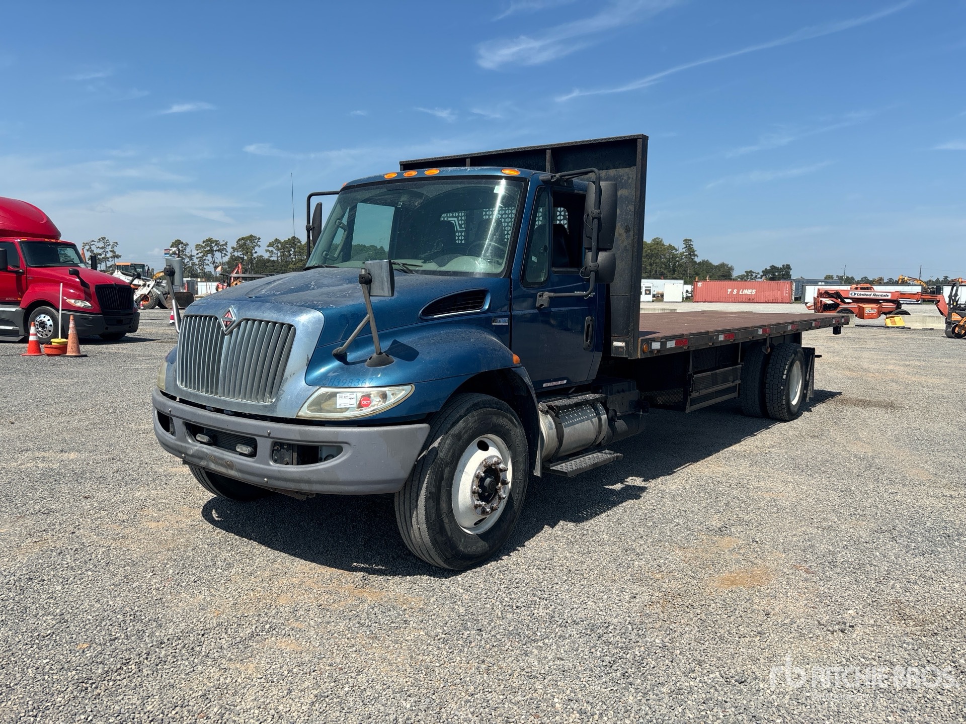 2013 International 4300 SBA