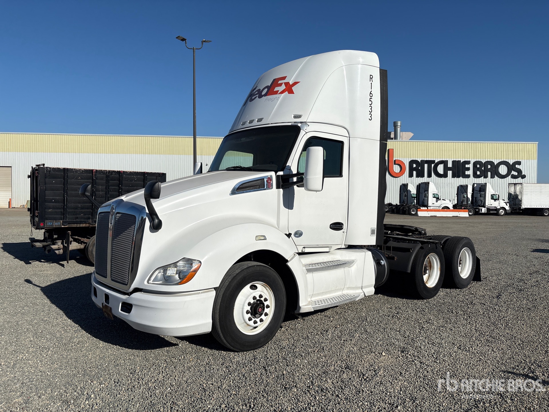 Photo of 2015 Kenworth T680