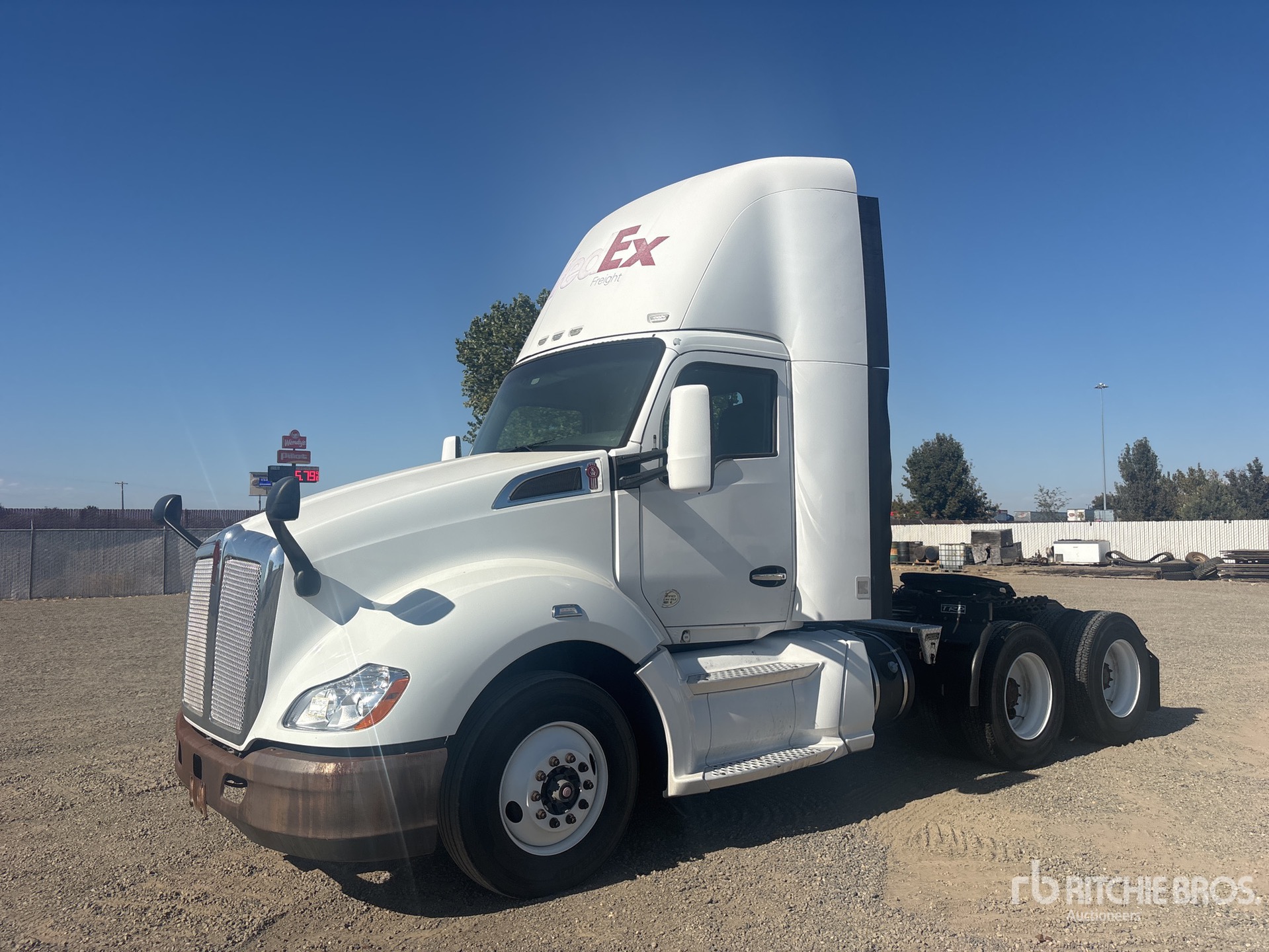 Photo of 2015 Kenworth T-680