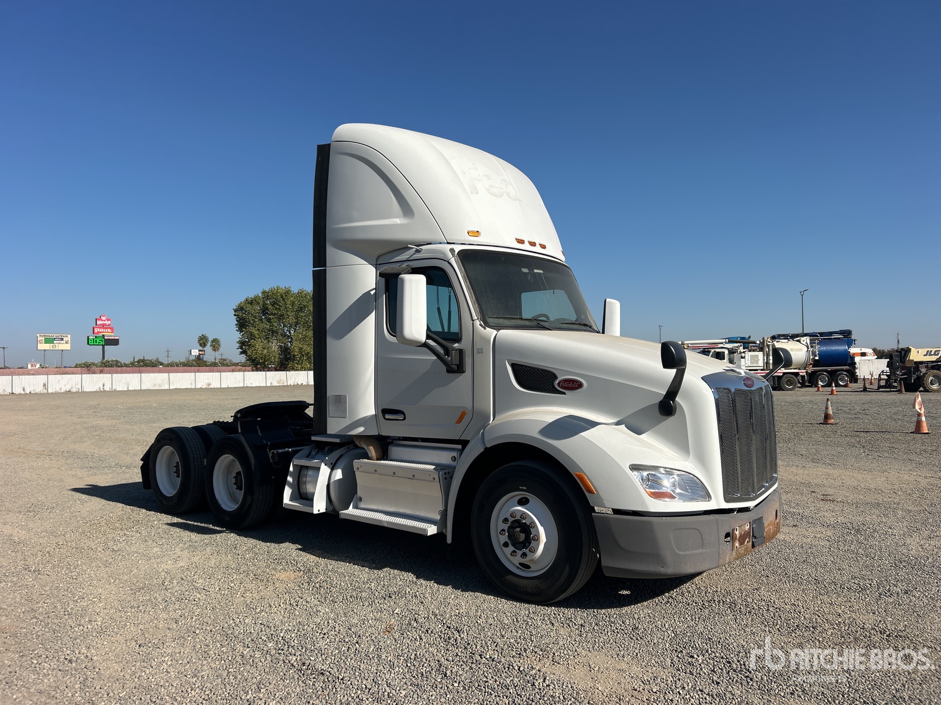 2017 Peterbilt 579