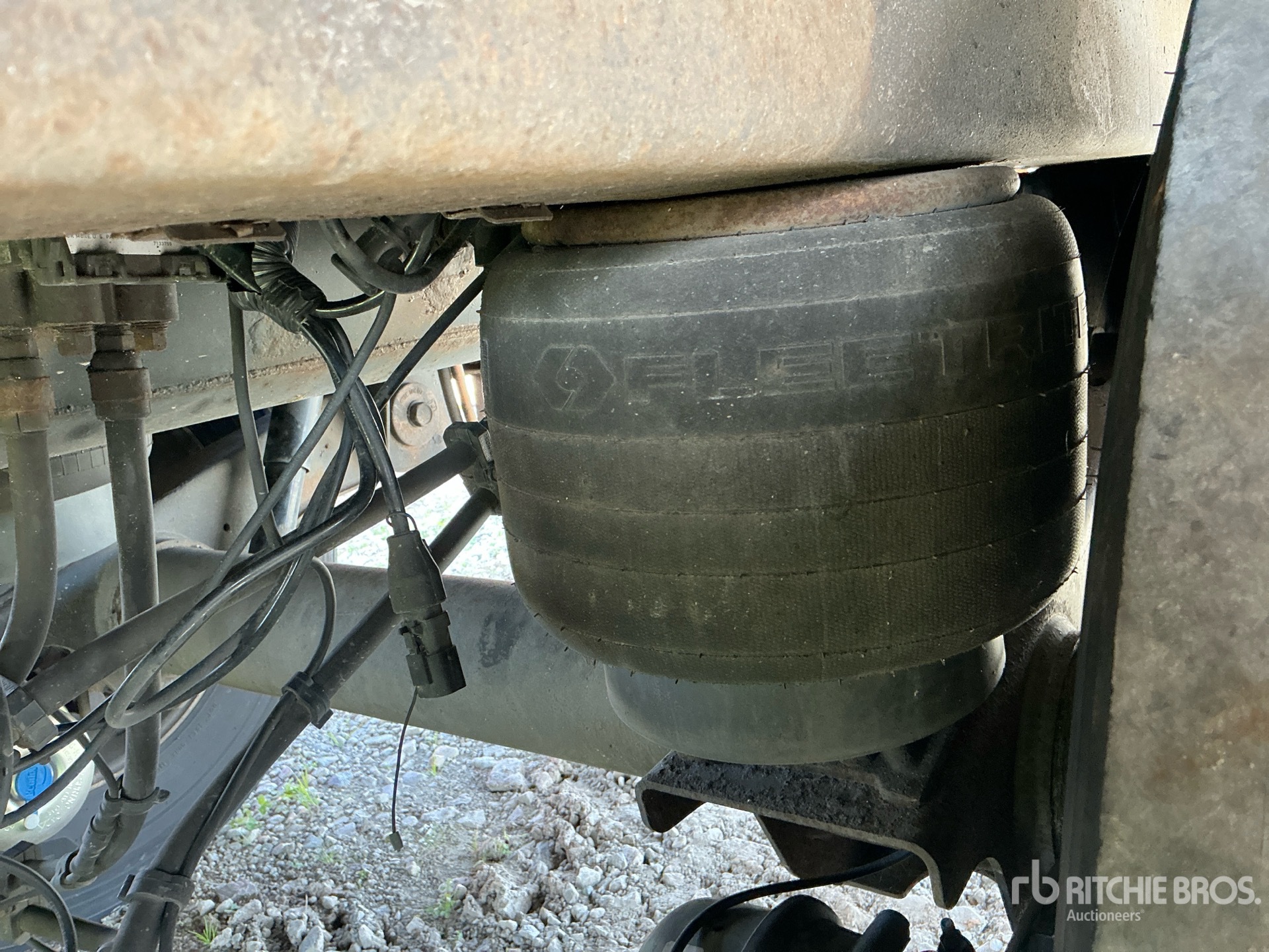 2016 Utility VS2RA