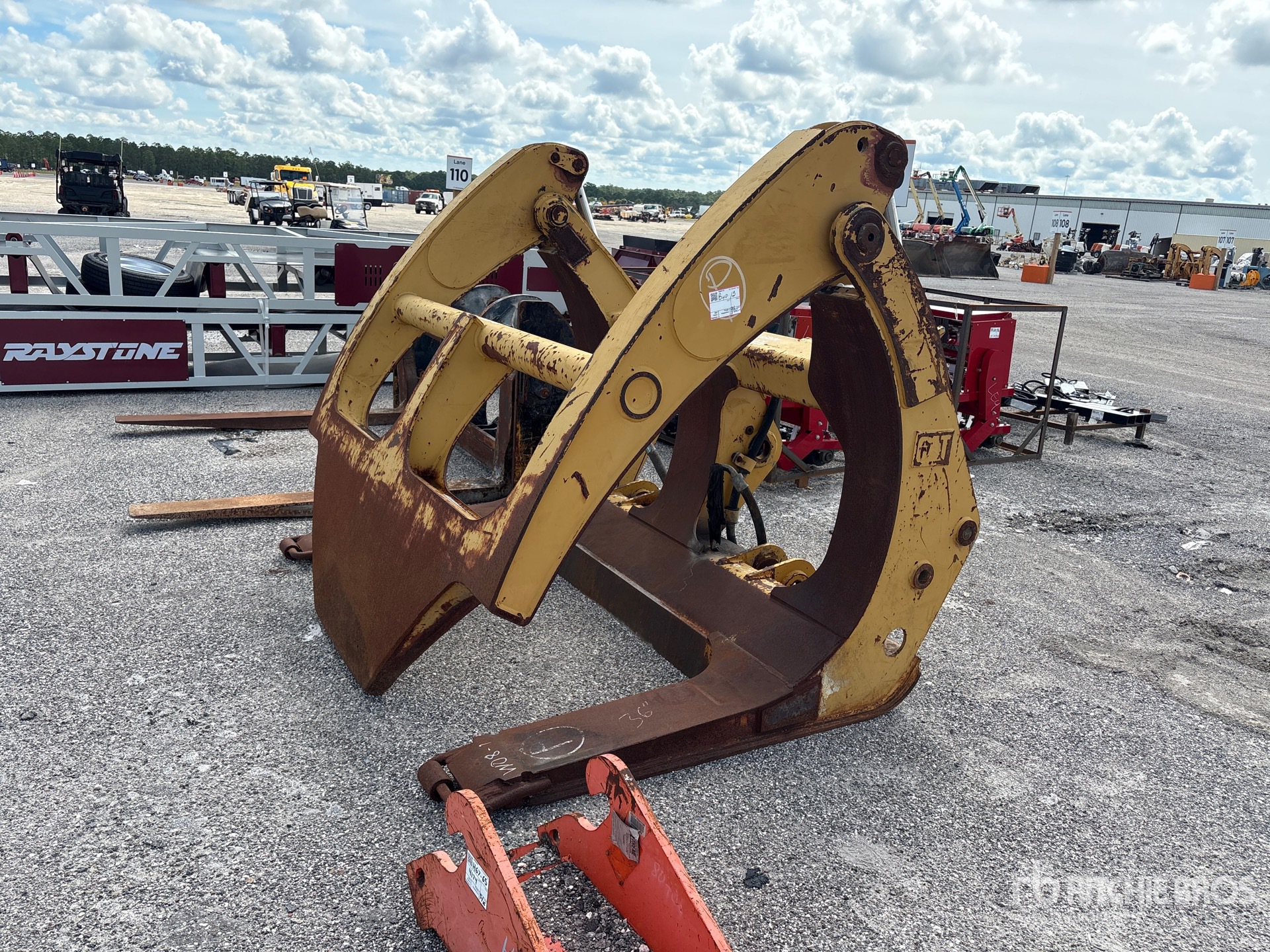Caterpillar 44 in