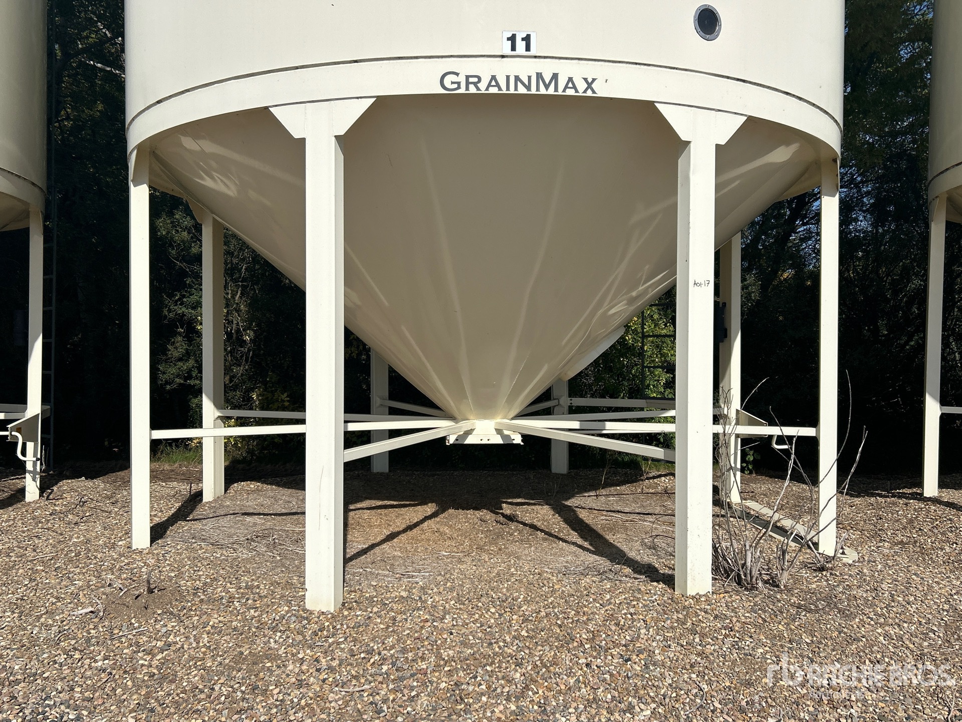 2011 Meridian GRAINMAX GM4000