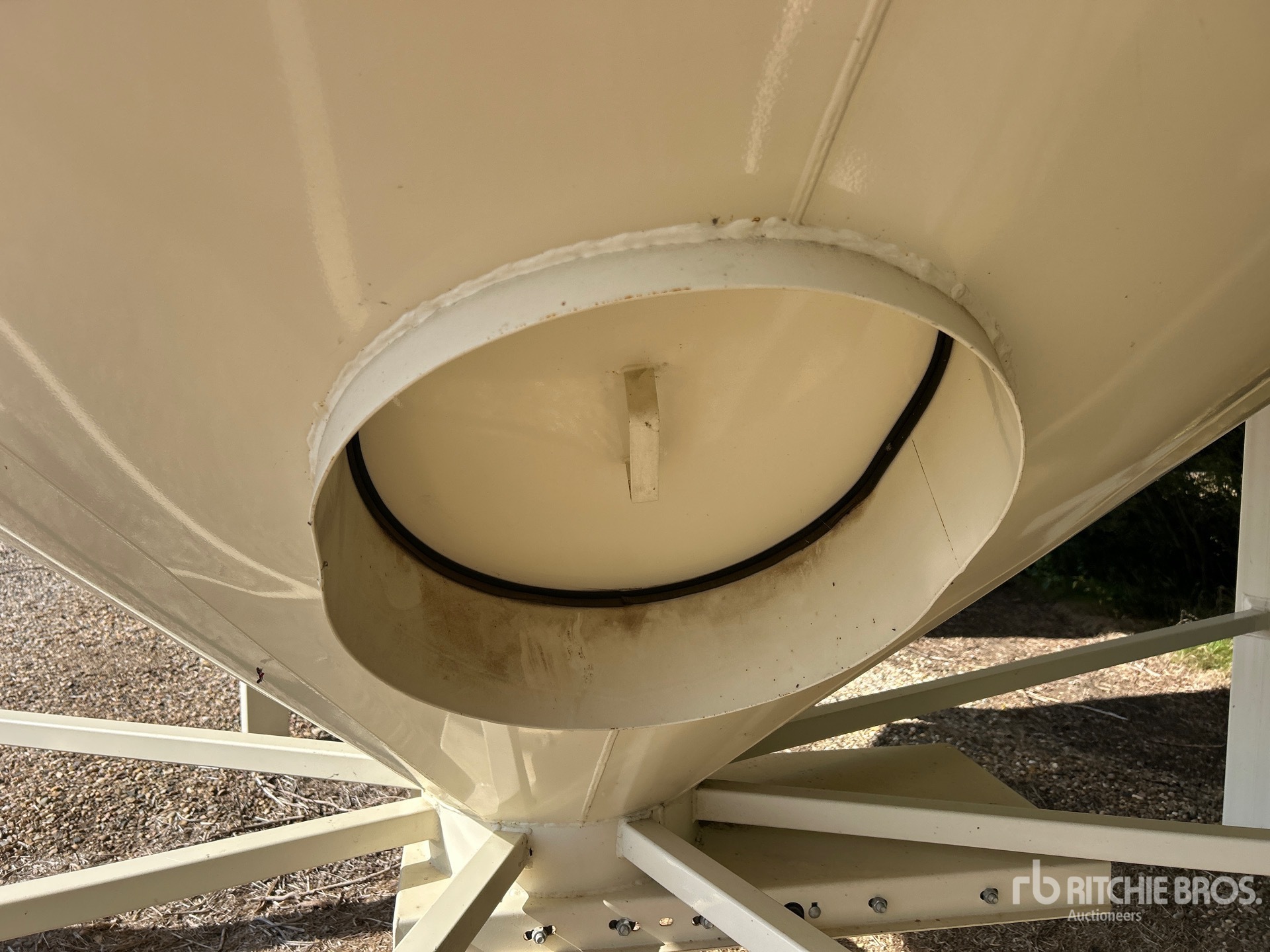 2011 Meridian GRAINMAX GM4000