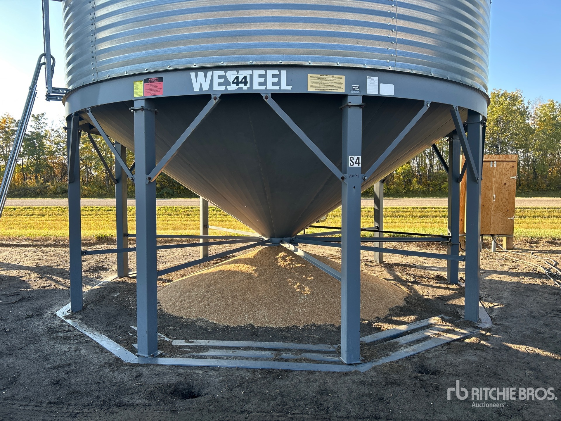 2008 Westeel 1805