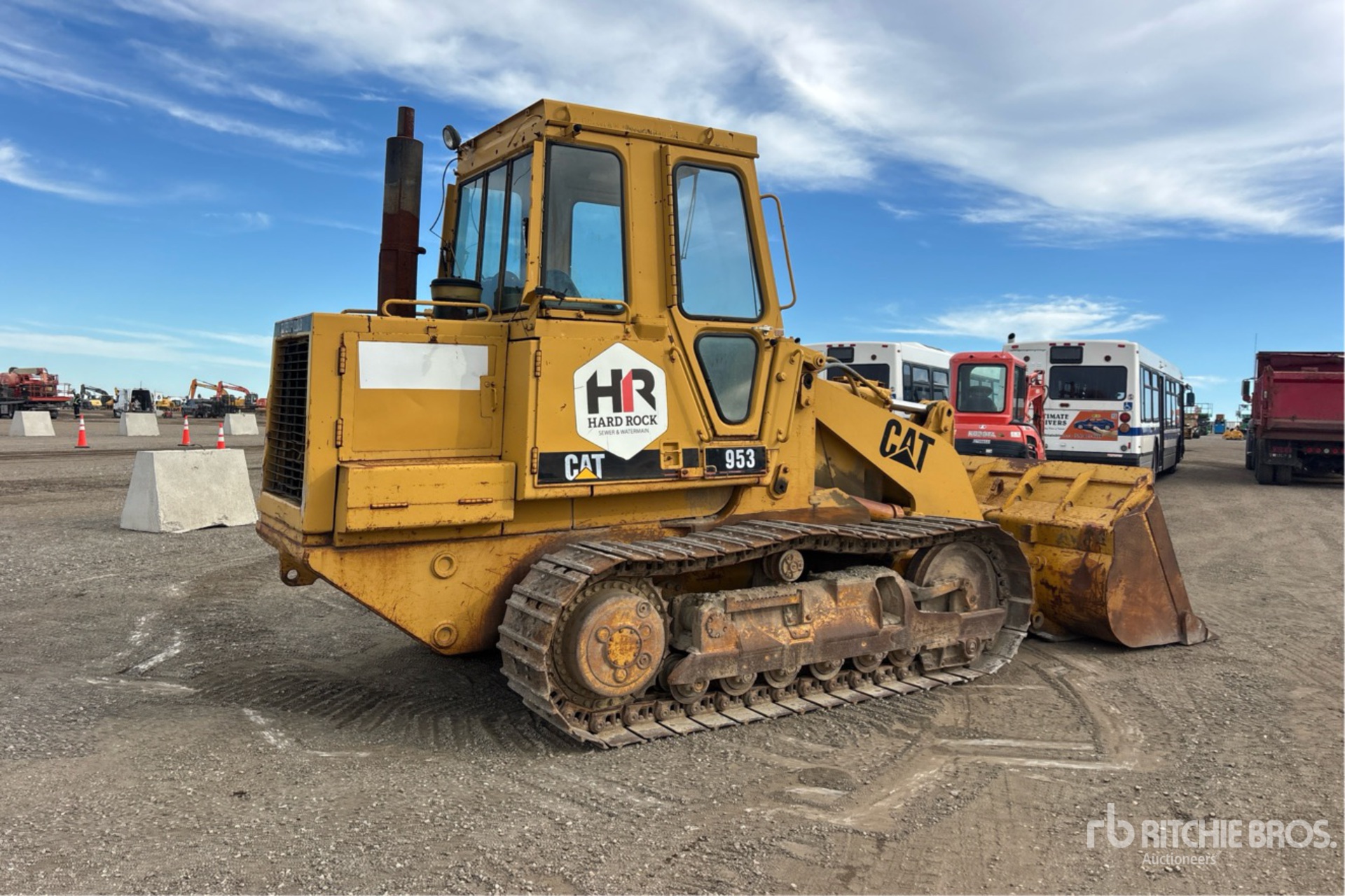 1981 Caterpillar 953