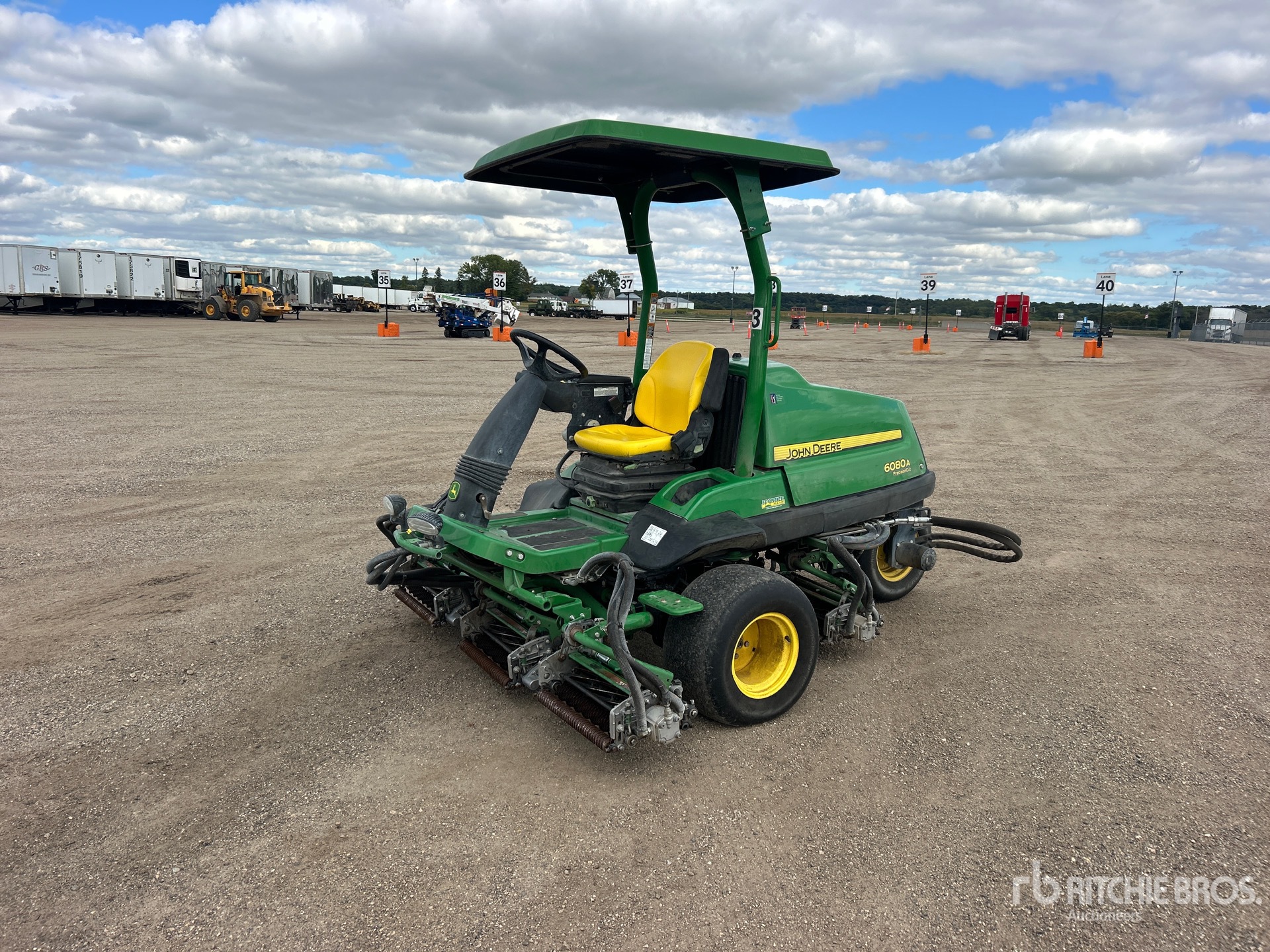 Photo of John Deere 6080A