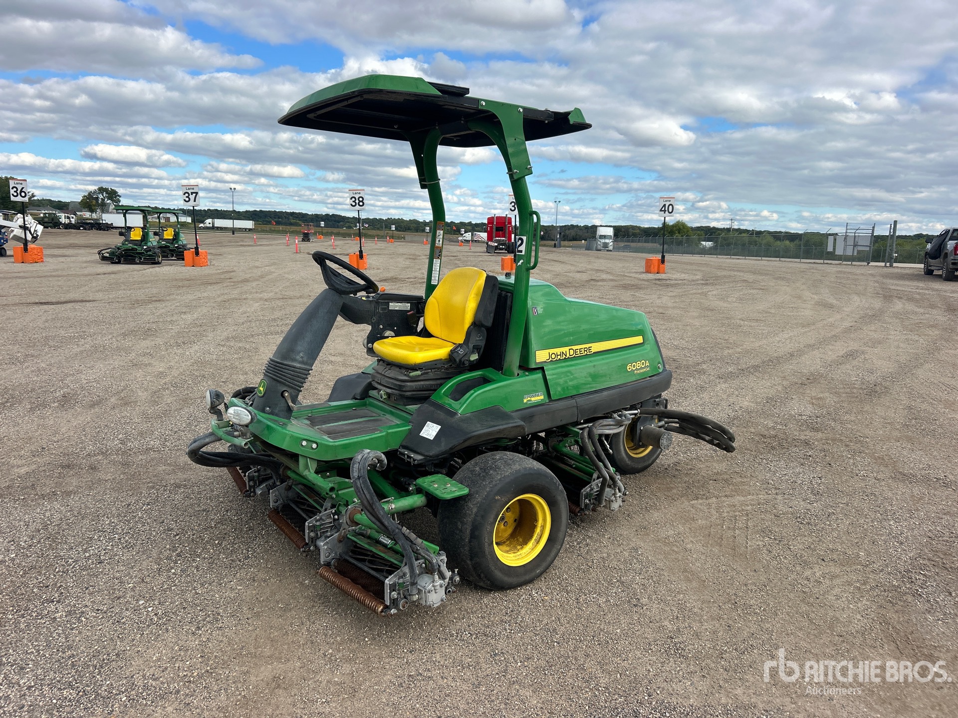 Photo of John Deere 6080A