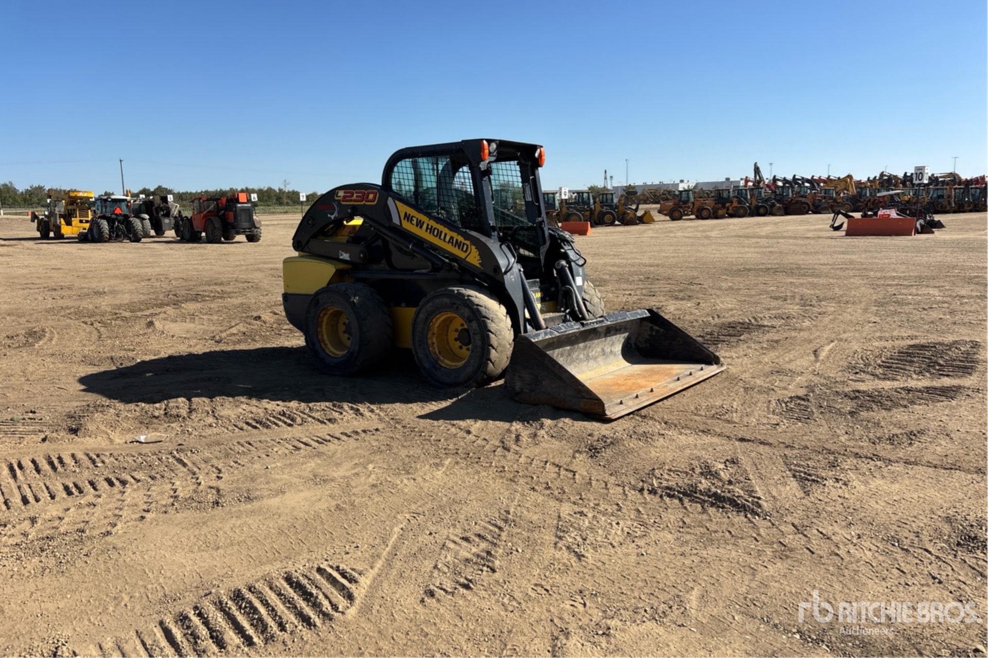 2012 New Holland L230