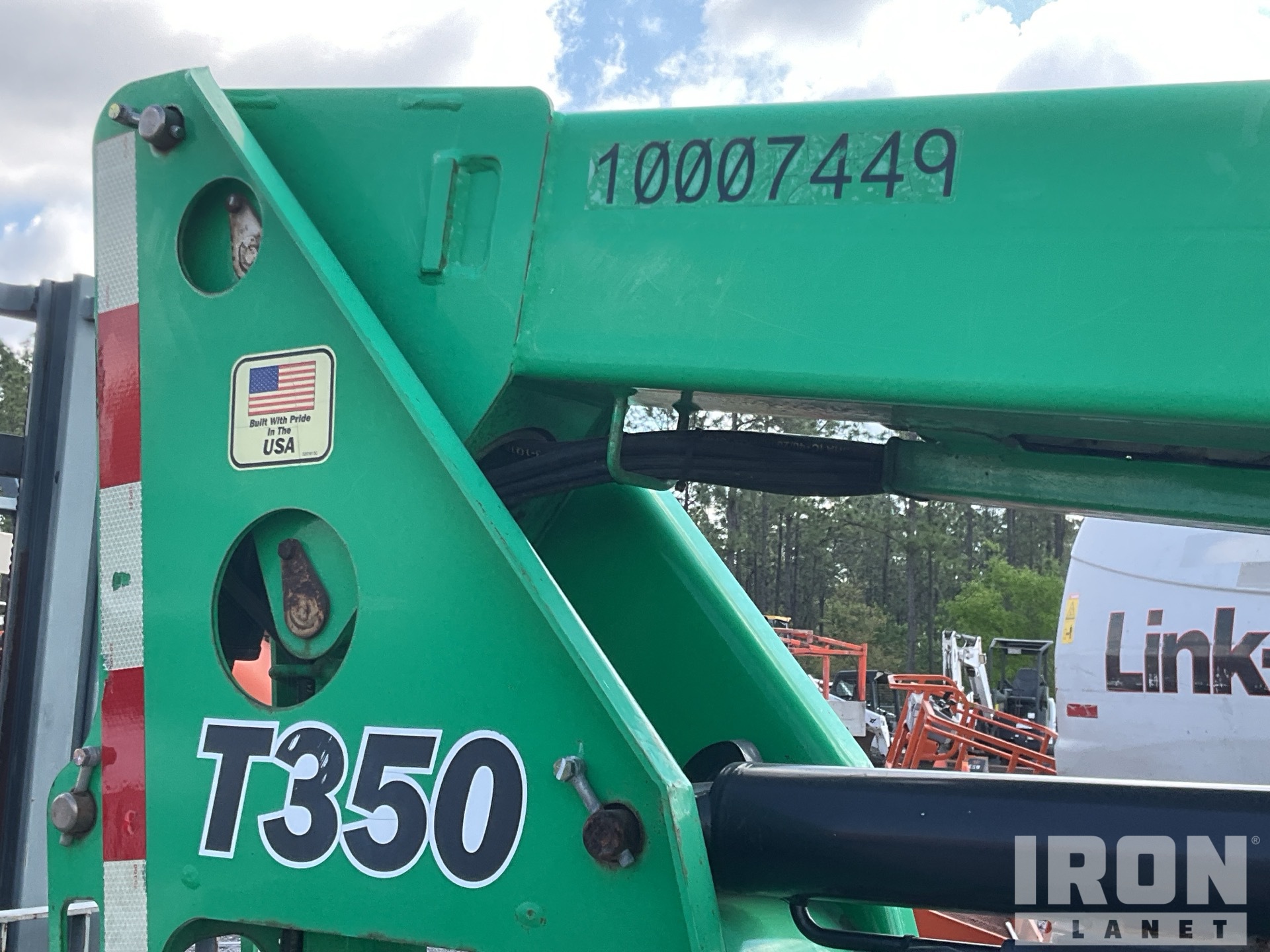 2018 JLG T350