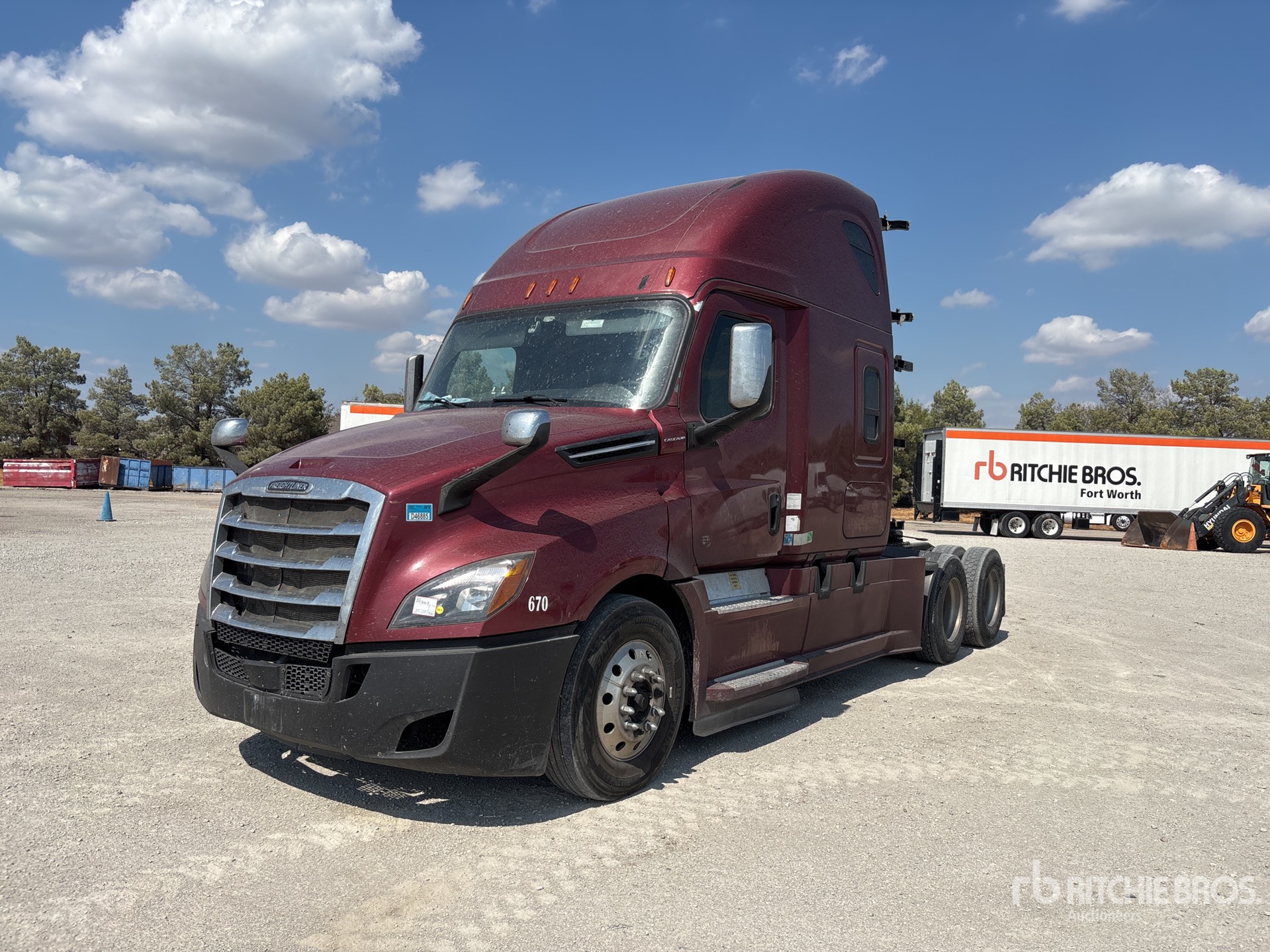 2020 Freightliner CASCADIA 126
