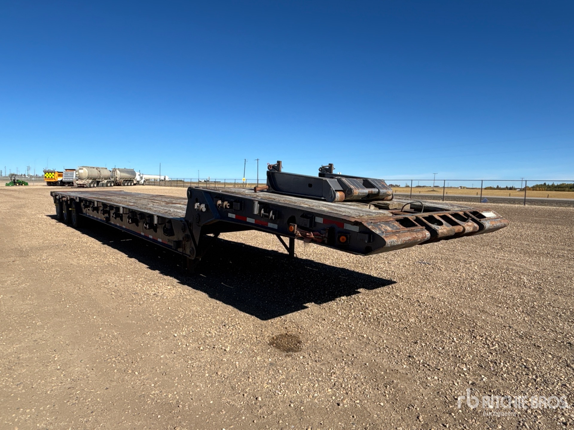 2007 Doepker 53 FT TRI/A