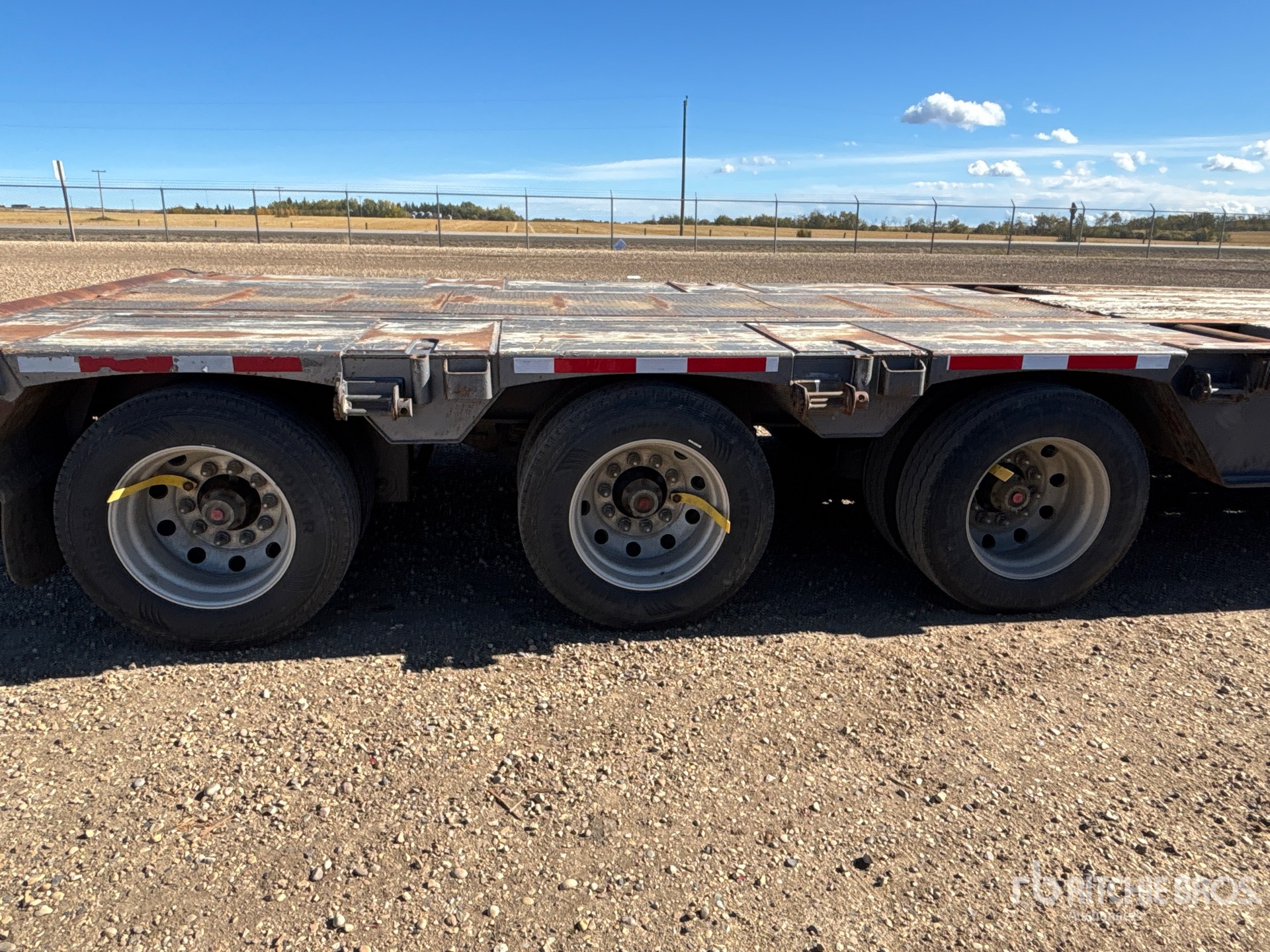 2007 Doepker 53 FT TRI/A