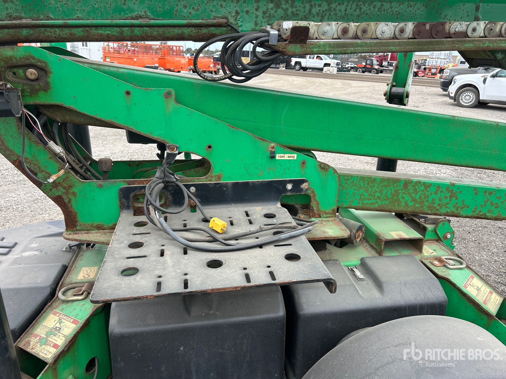 2018 JLG T500J